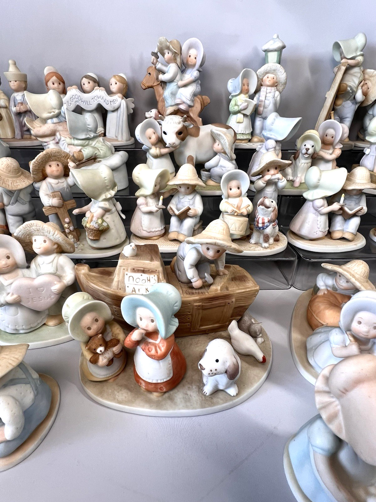 Lot of 27 Homco Circle of Friends By Masterpiece Collection NO Boxes See Desc.