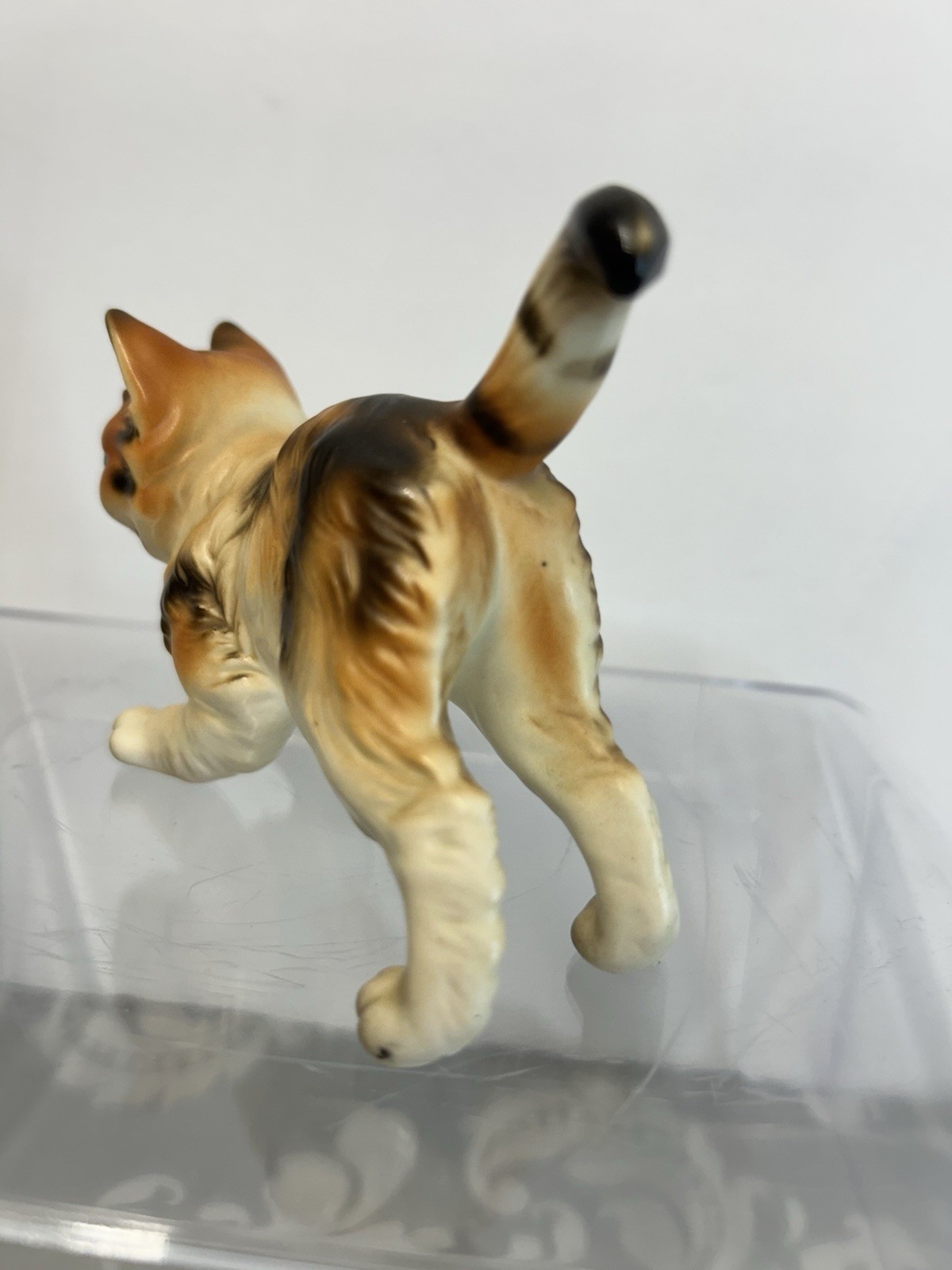 Napco Calico Ceramic Cat Figurine by Napcoware made in Japan. Mid 20th Century.