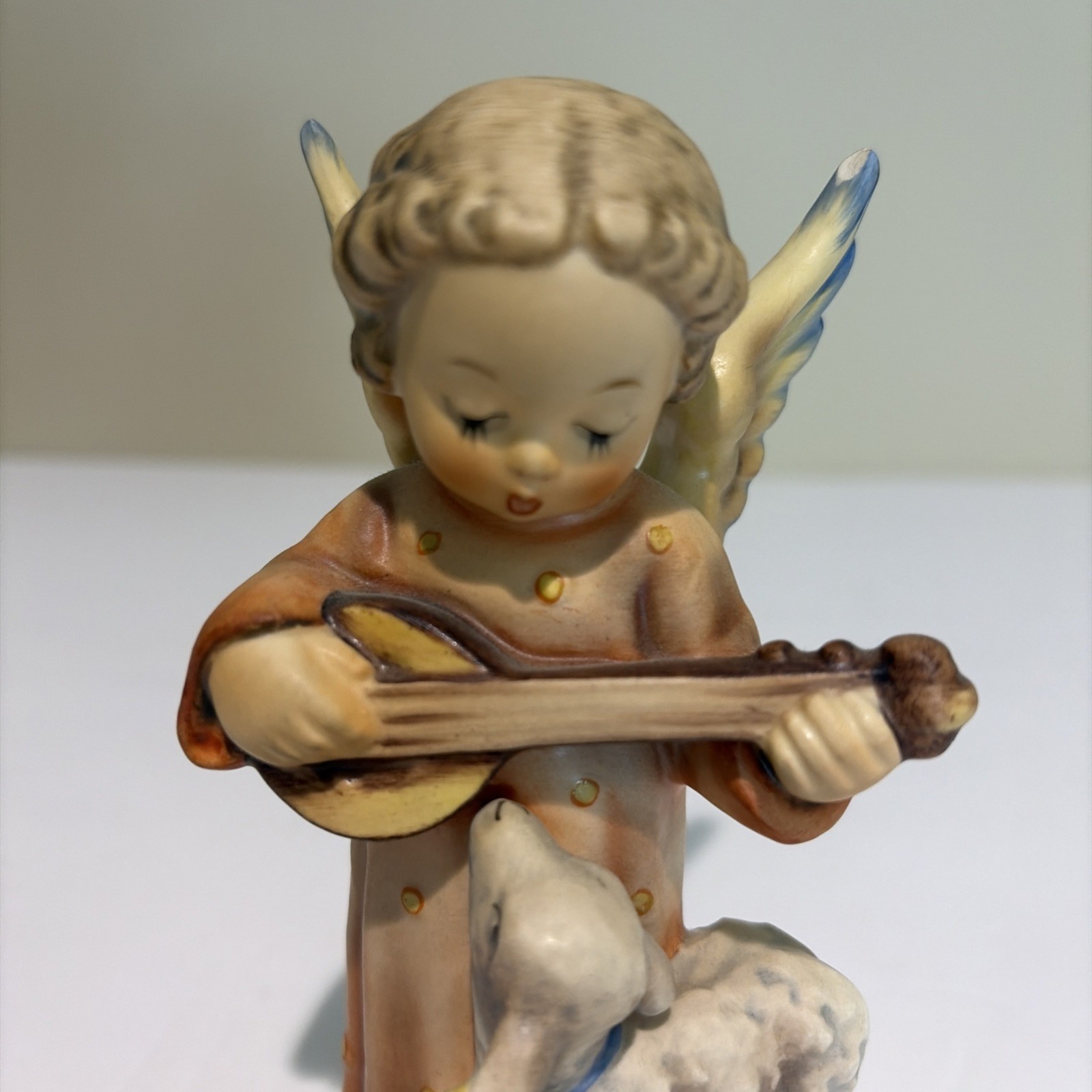 Hummel Angel Serenade with Lamb & Mandolin Figurine #83 West Germany 5 1/2″