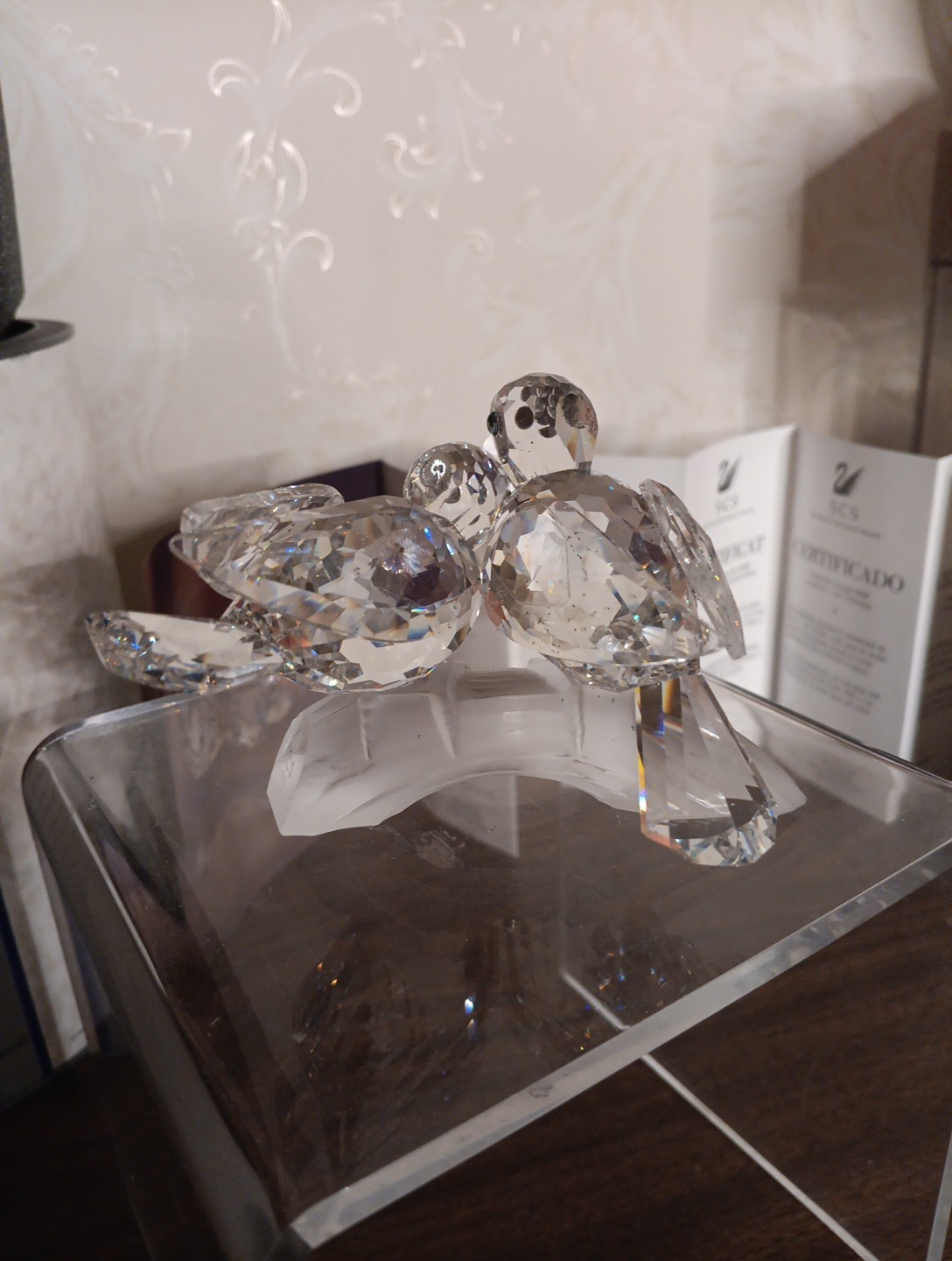 Swarovski Figurine Doves Turtle Doves 3 In. High Original packaging certific…