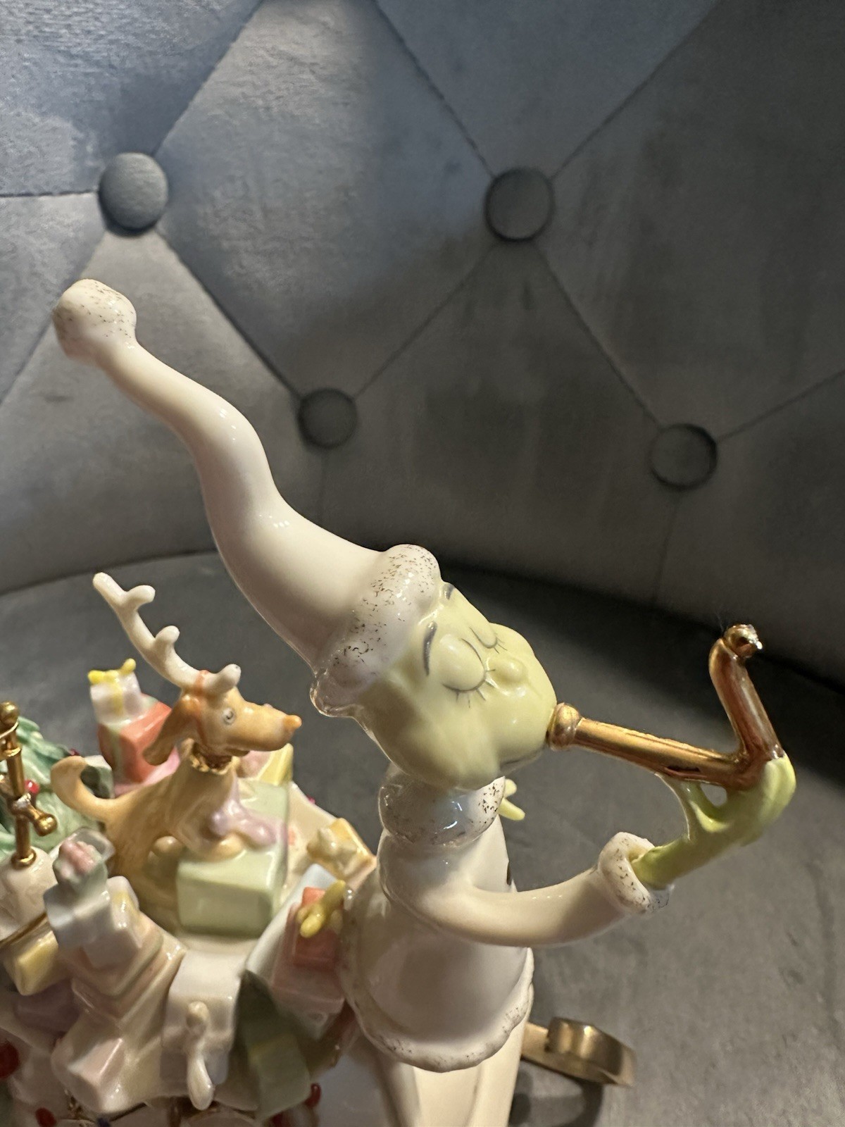 Imperfect Lenox China RETURN to WHOVILLE Grinch & Max on Sleigh Figurine As Is
