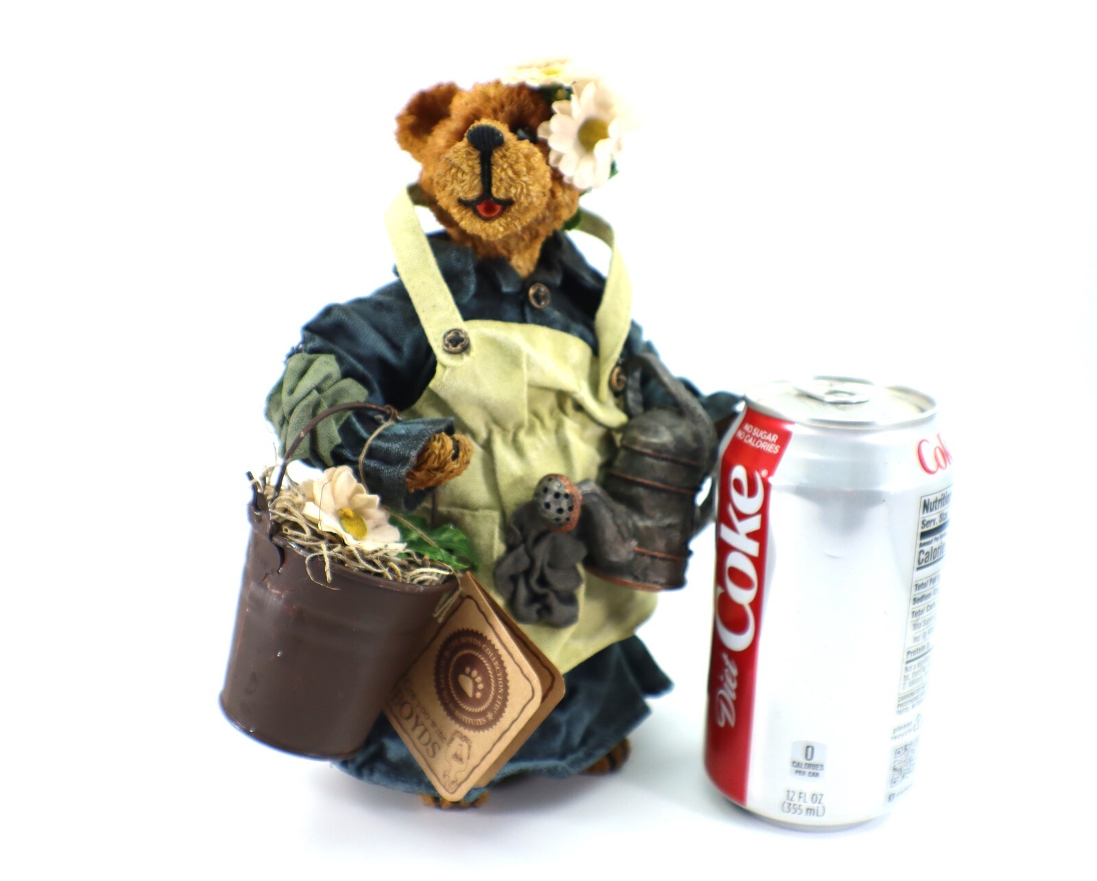 Boyds Collection DAISY CRUMPLETON 93214V Bear Figurine 8 ¼” Resin/Fabric in Box