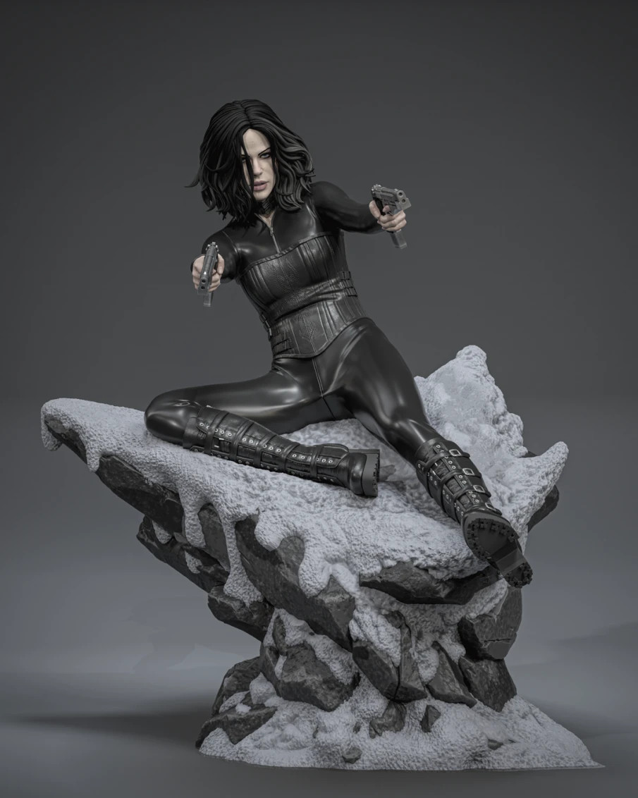 Selene Figurine Underworld Hand Painted Model / DIY Kit 18 pcs