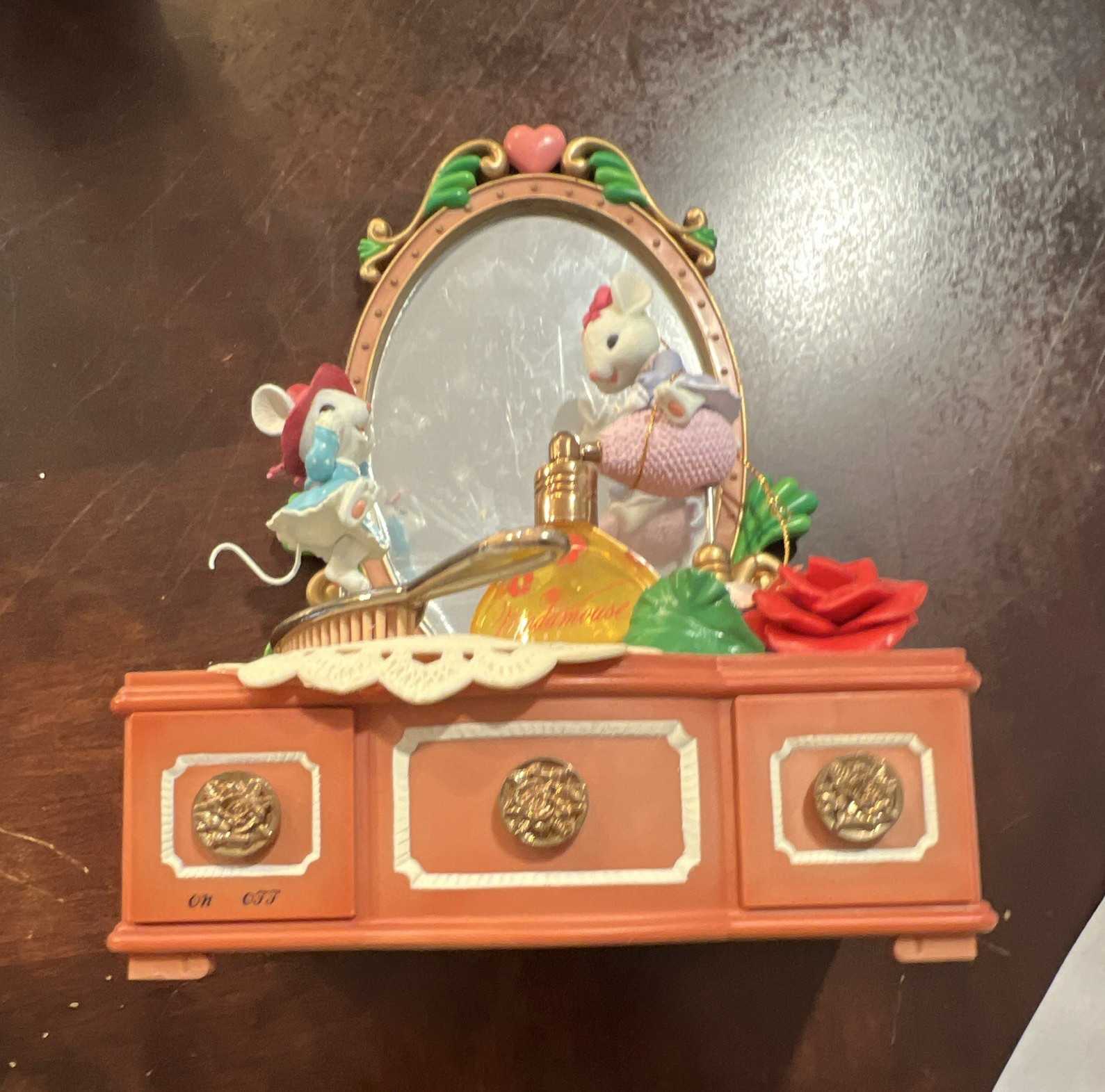 Mouse Vanity Dresser Mirror Multicolor Painted Plastic 3D 1990s music box works