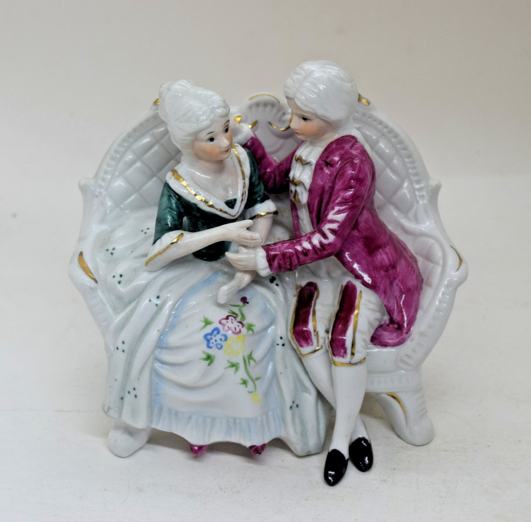 Vintage Colonial Figures on Settee Handgemalt