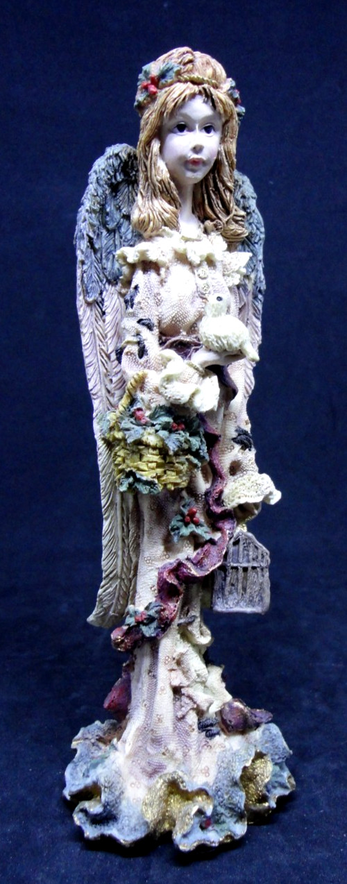 Boyds Folkstone: “Angel of Freedom” – #2820 New – Retired