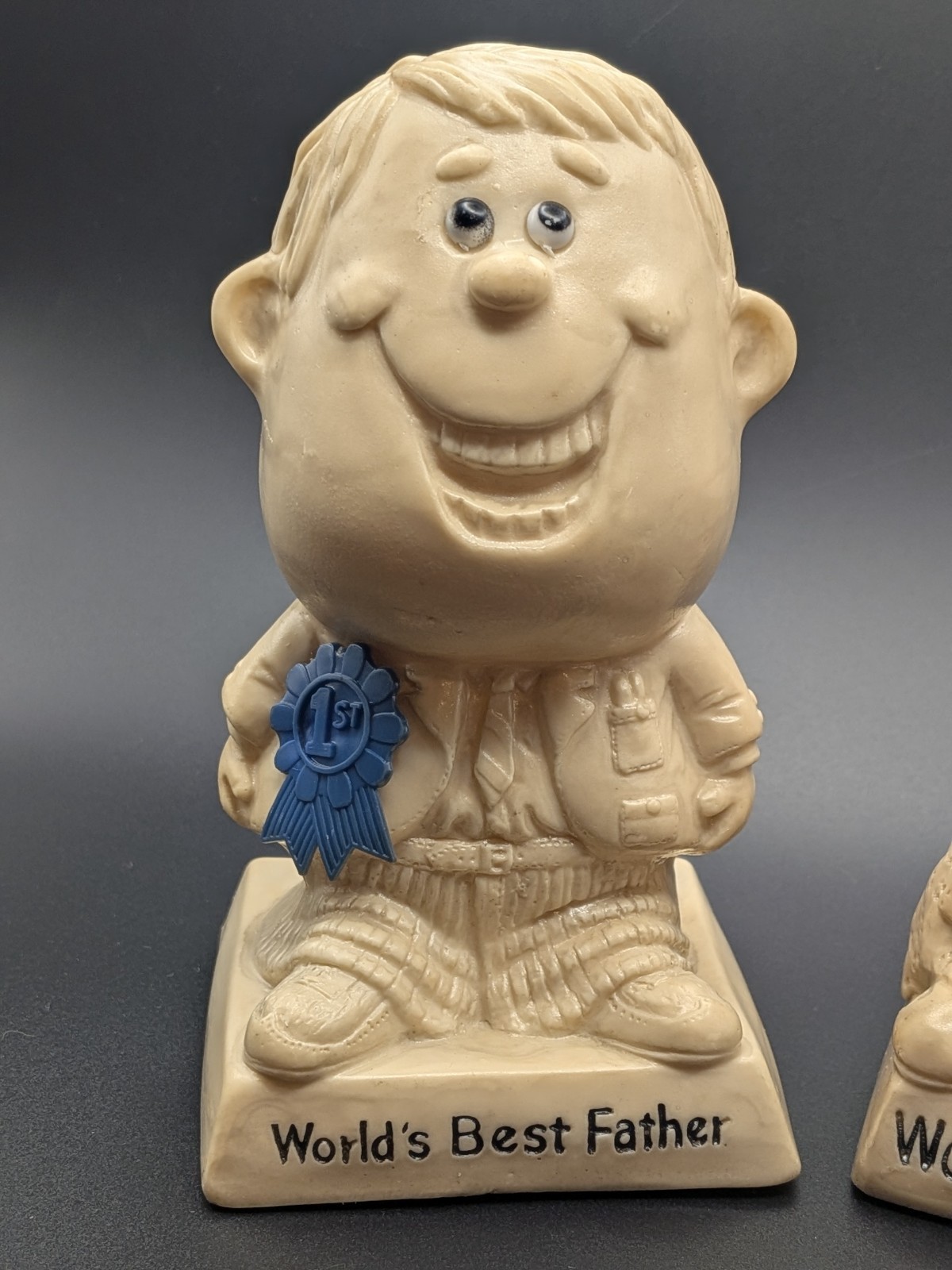 Vintage 1970 R & W Berries Russ Wallace Figurines World’s Best Mom&Dad 6″ T