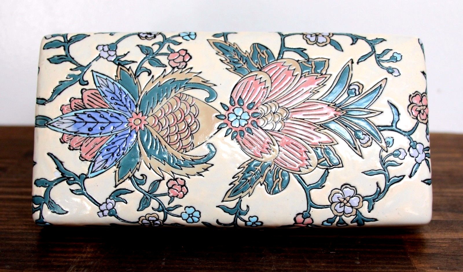 XL ANDREA by SADEK BLUE PINK CHINESE JADE PORCELAIN DRESSER TRINKET JEWELRY BOX