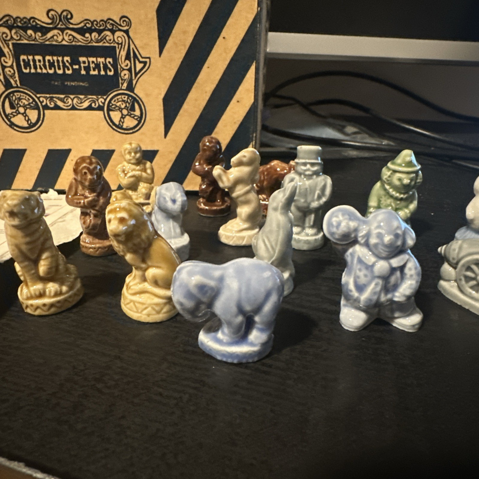 Wade Figurines Red Rose Circus Collection Lot Of 15 Plus Box