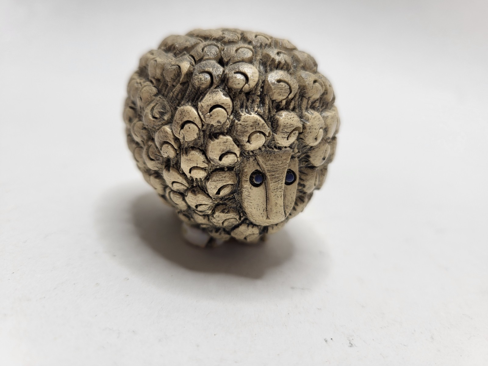 Sheep Artesania Rinconada Animal Series #23 Blue Eyes 2.5″ x 2″ x 1.5″ Collectib