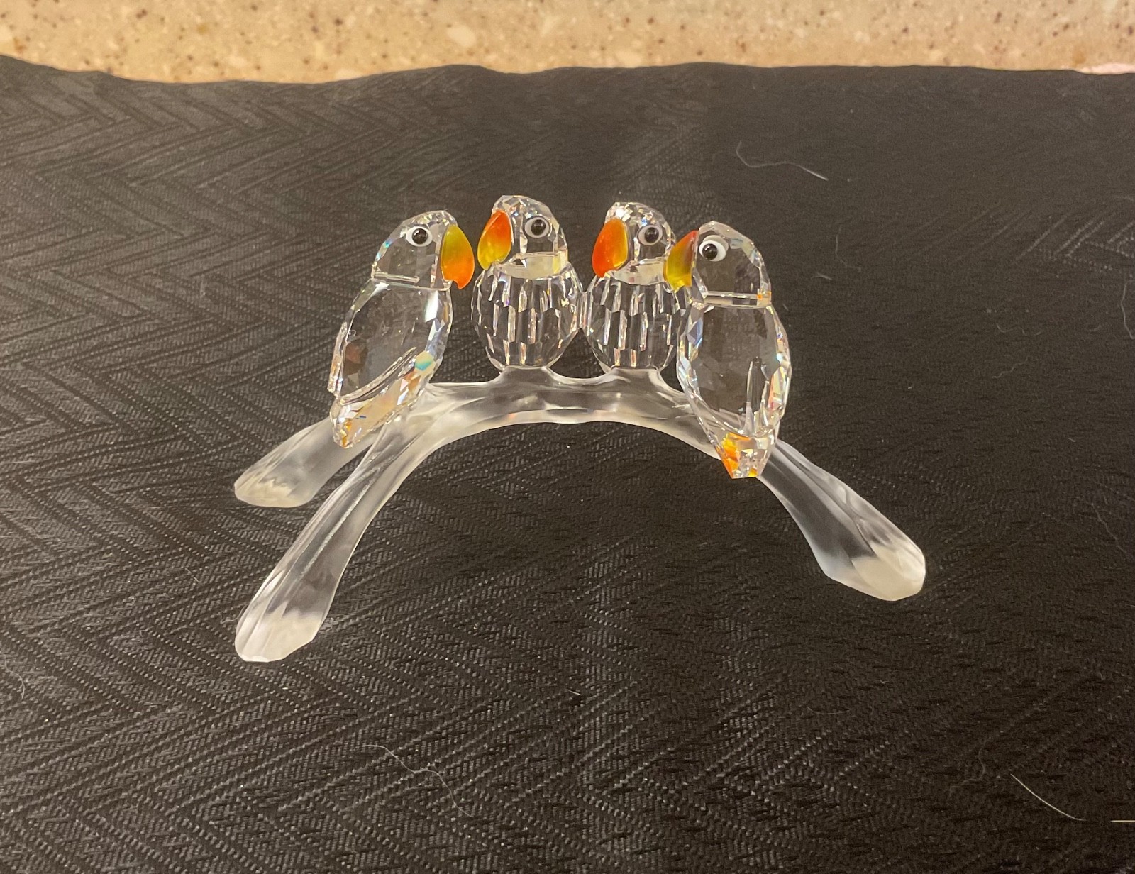 Swarovski Crystal 4 Baby Lovebirds Orange Beaks on Frosted Branch 199123 Retired