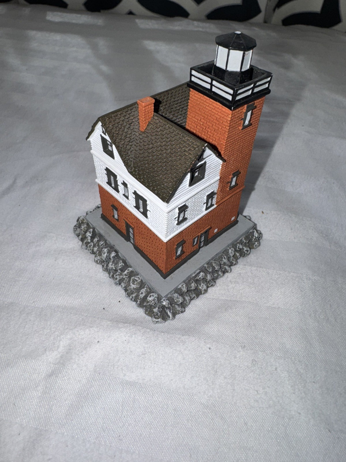 Lefton Vintage Lighthouse Miniature Figurine Set Of 7