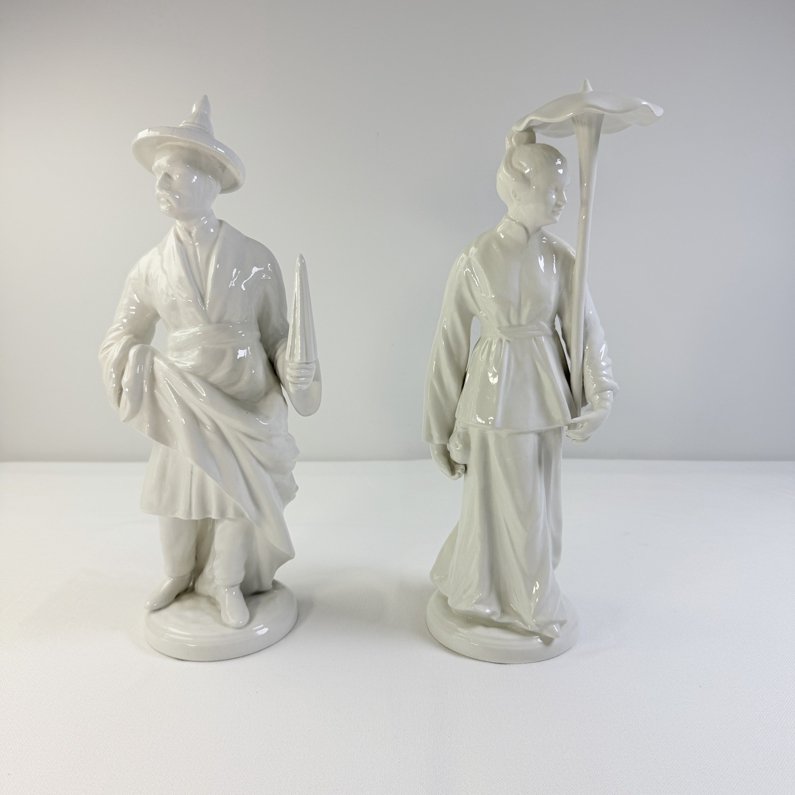 Ethan Allen White Porcelain Statues Set of 2 Italy Asian Figurines 16” RN 48864