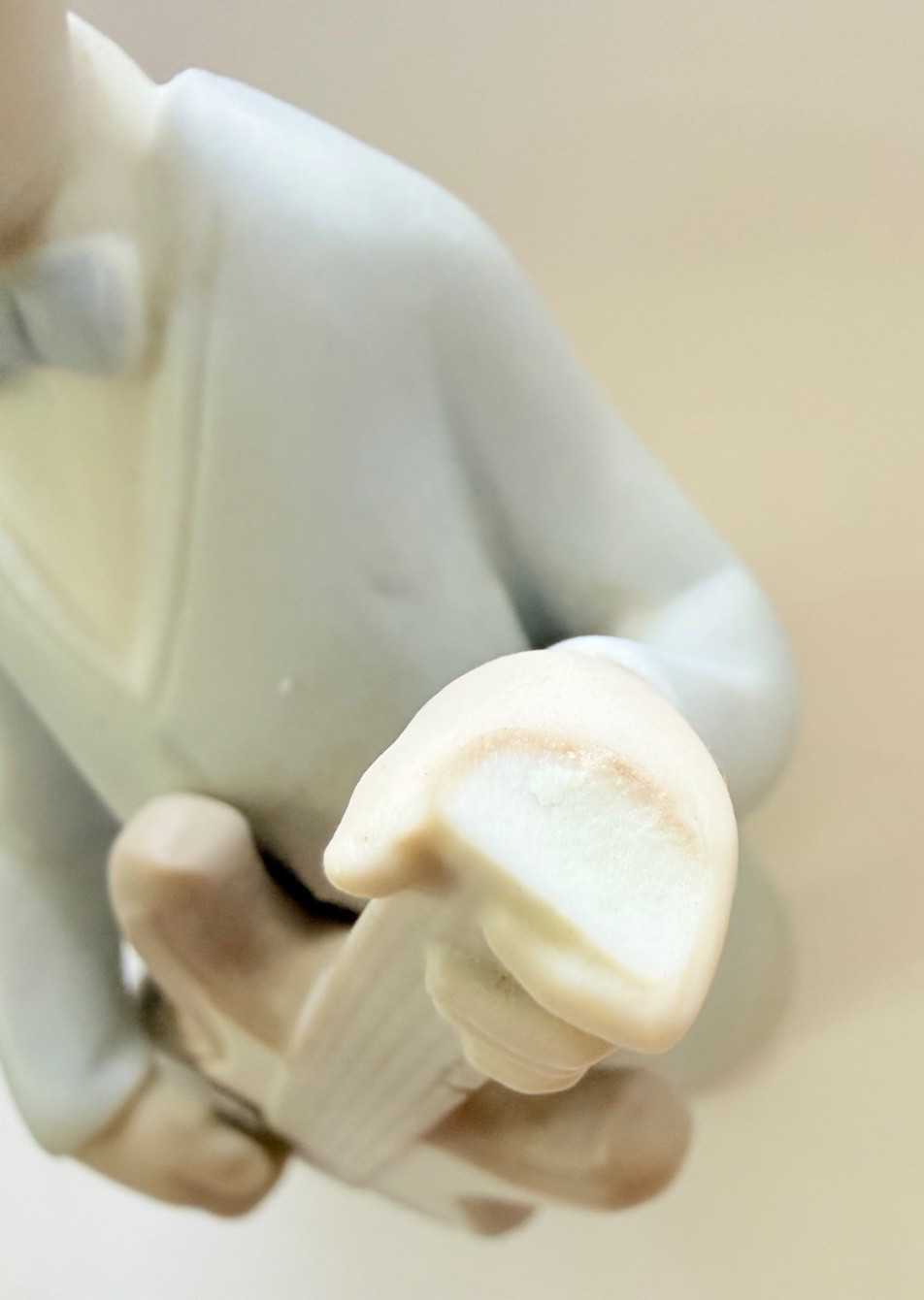 Lladro Boy Guitar 4614 Matte Porcelain Soft Pastels Musical Figure VTG Issues