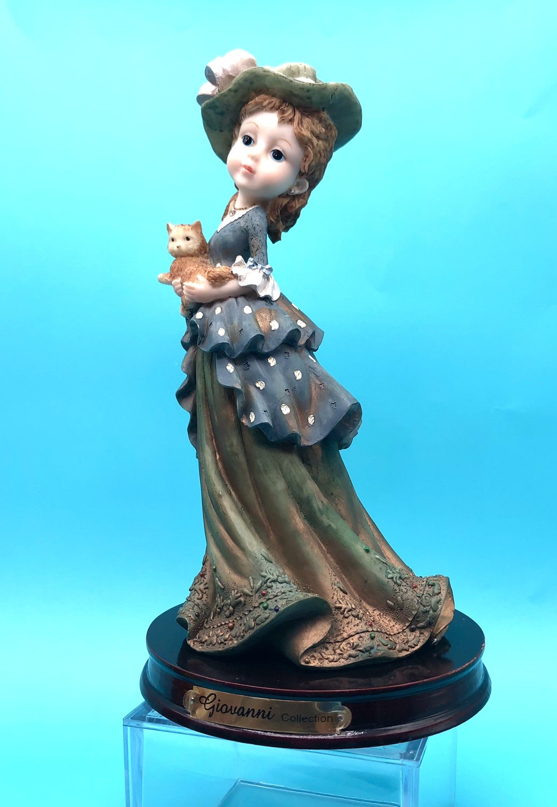 Giovanni Giftware Collection – Victorian Girl With Cat , 9.5”