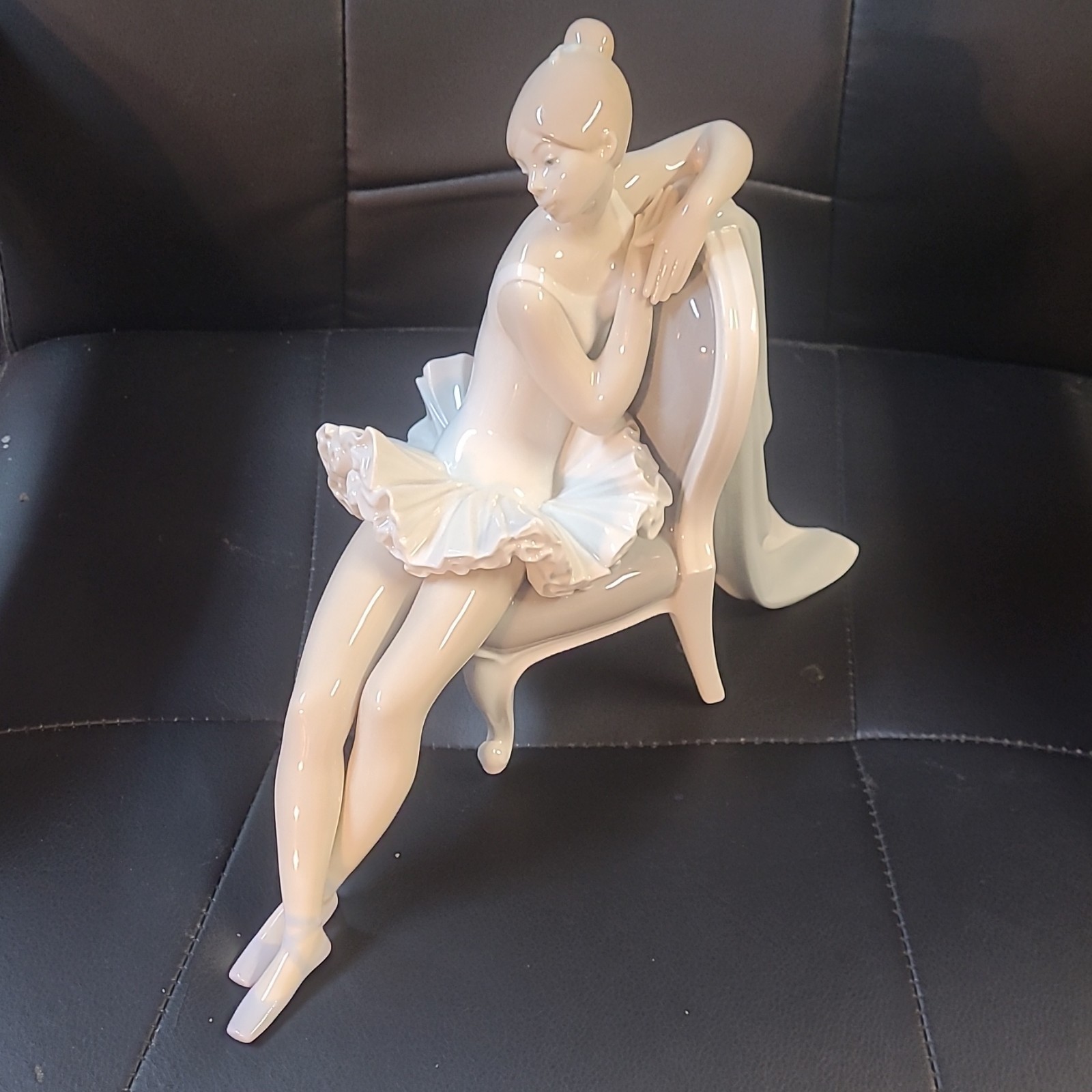 Lladró Hand Painted Porcelain Ballerina #4847 No Box Pls see desc.