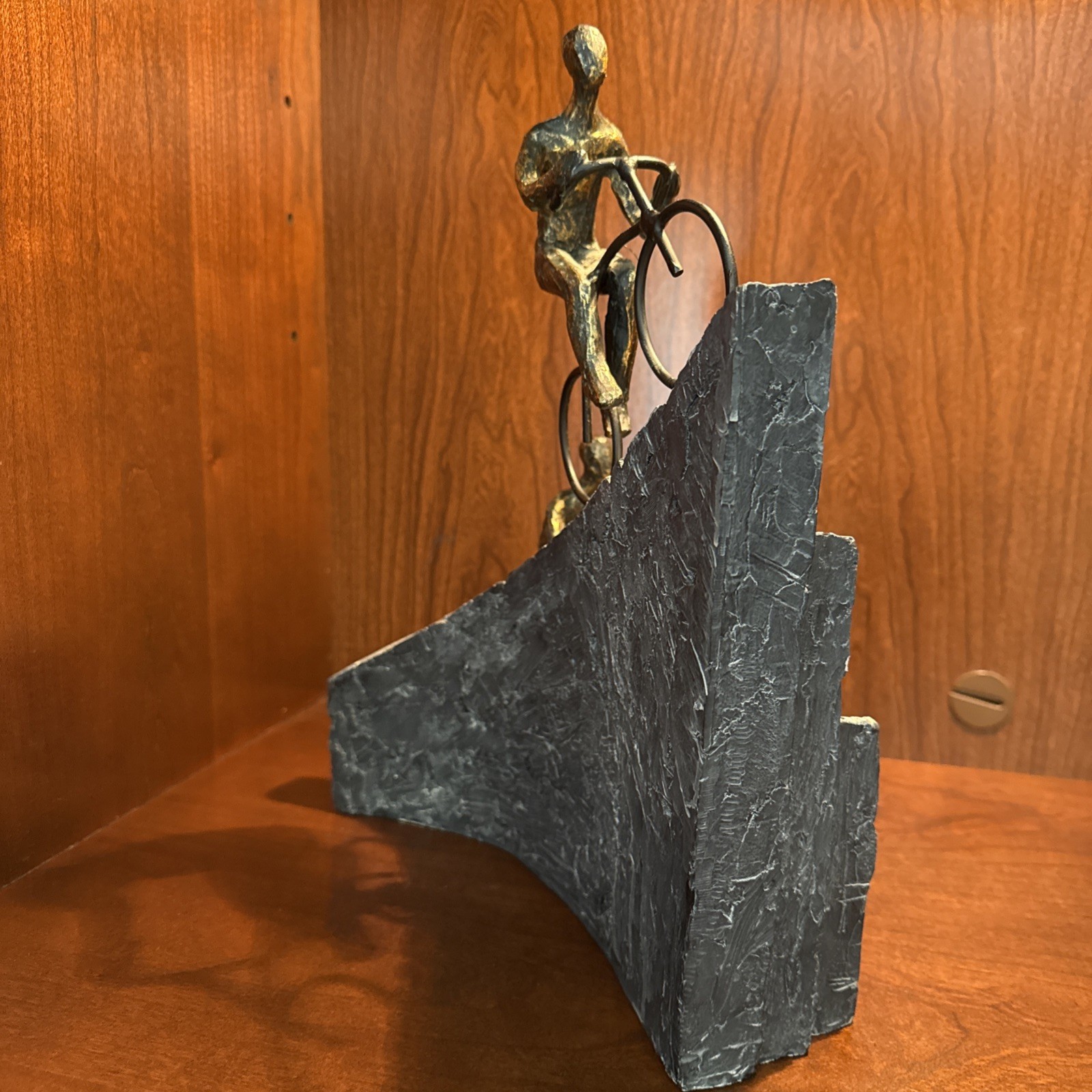 Mountain Bicyclist RACING Statue By Sagebrook Home Bronze Polynesian