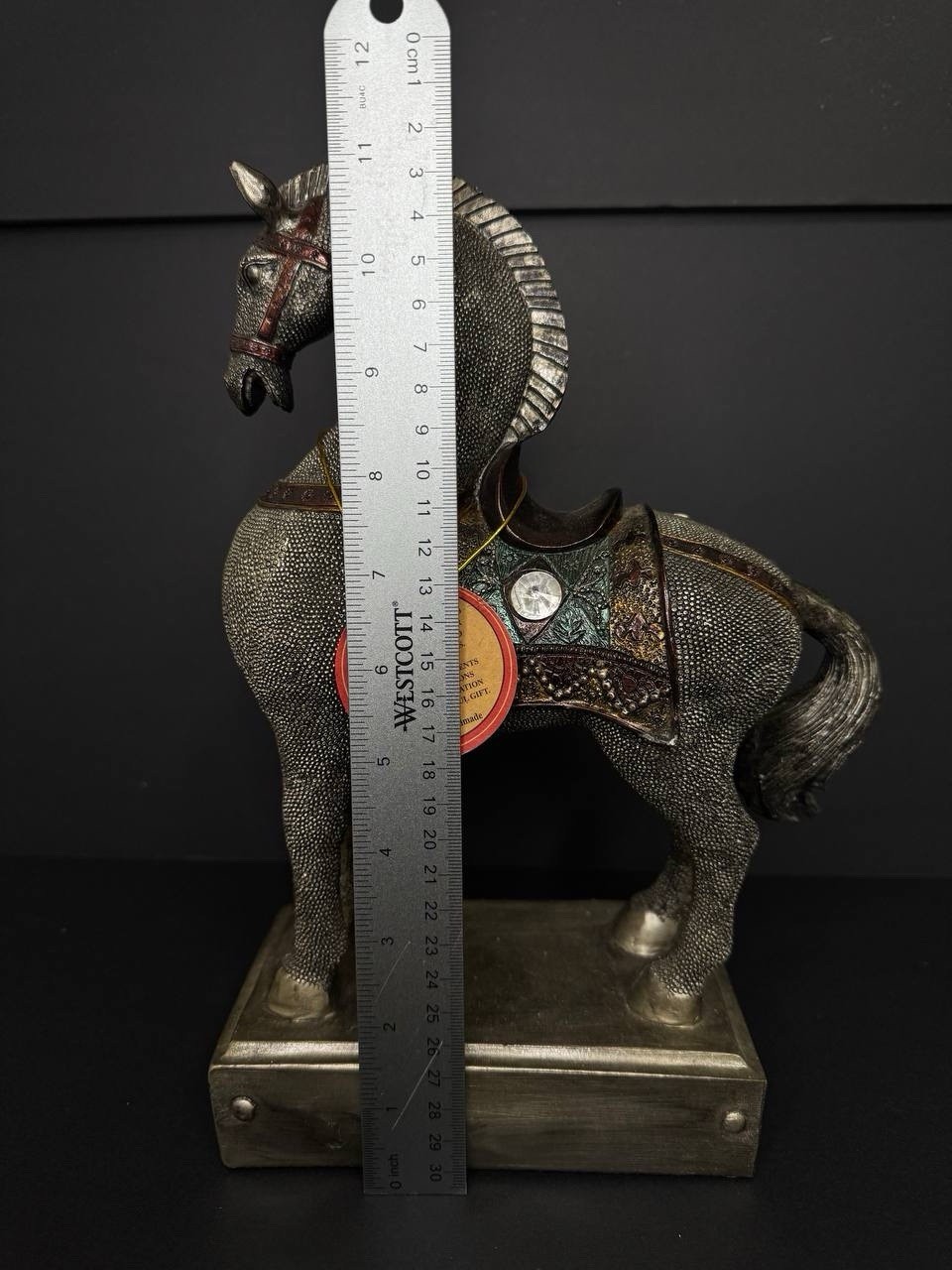 Decorative Horse. Giovanni Giftware Collection.
