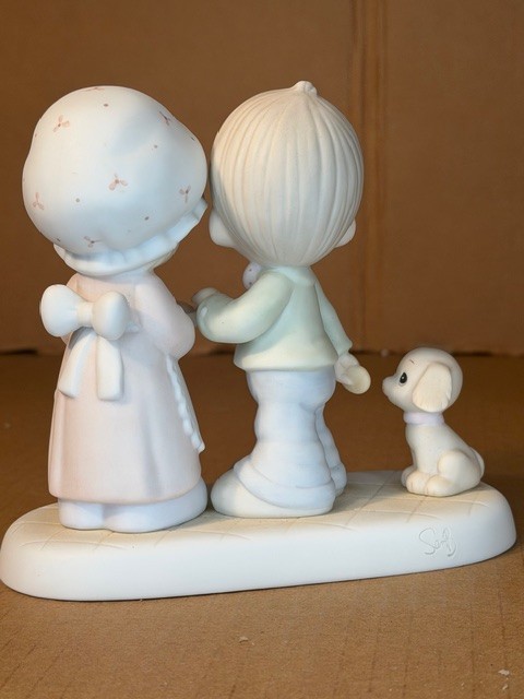 Precious Moment 102490 “Sharing Our Christmas Together” Figurine