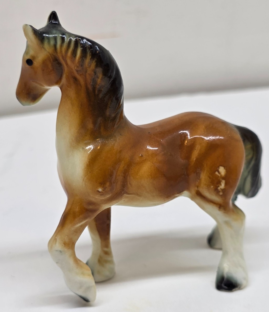 Vintage Horse Family Scene Mini Ceramic Figurine Set Clydesdale / Napcoware?