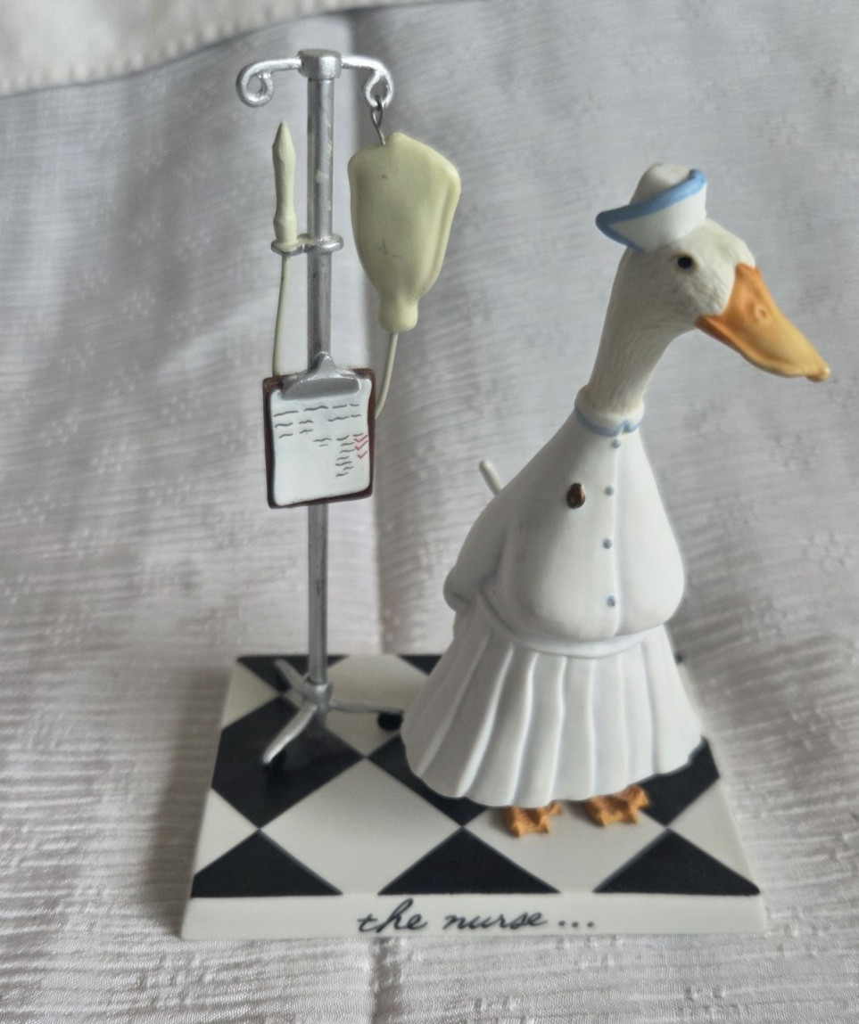 Will Bullas THE NURSE GREENWICH WORKSHOP Collection Porcelain Figurine 4.5″