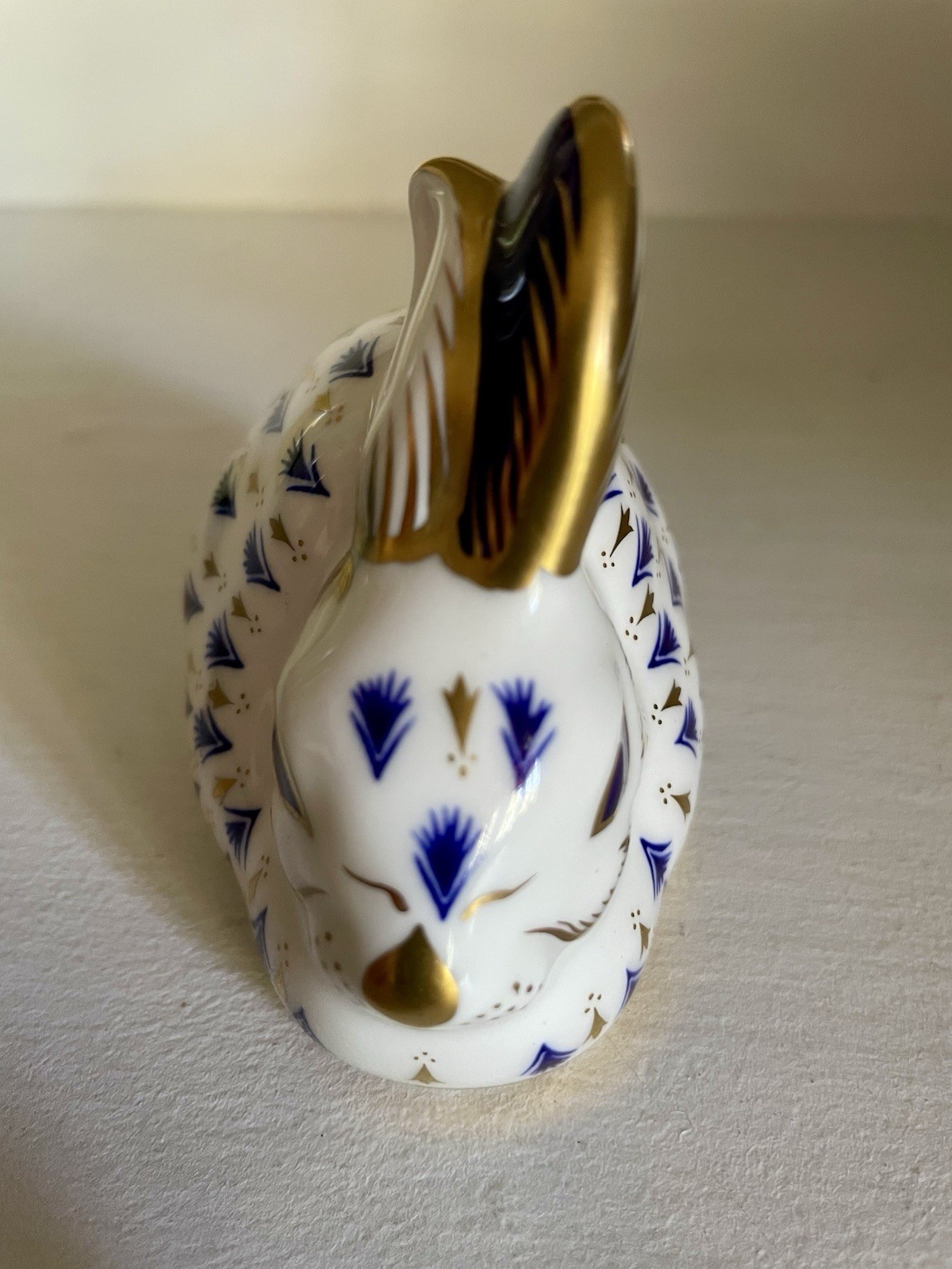 Royal Crown Bone China Bunny With Silver Stopper