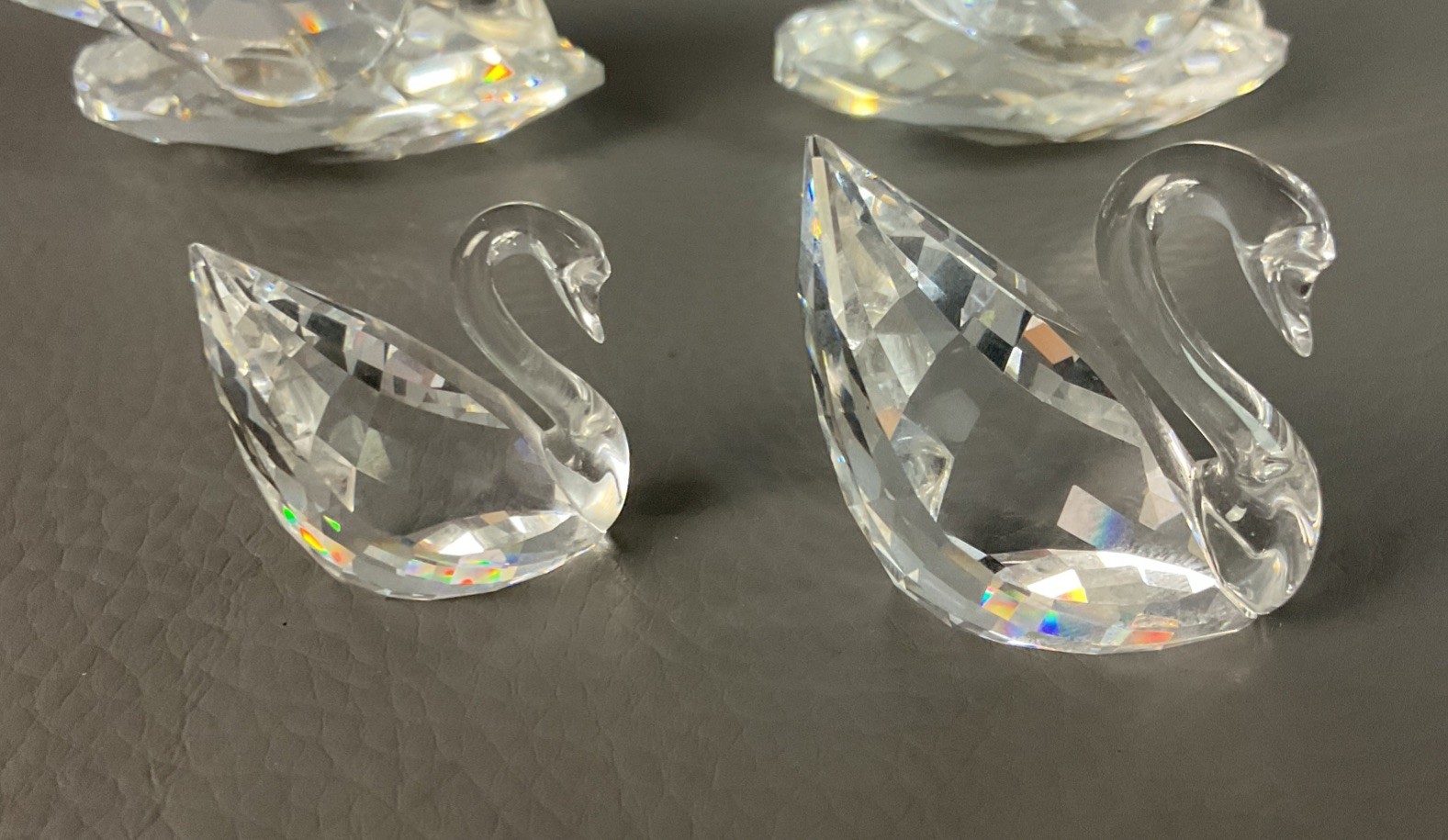 Swarovski Crystal 2 Swan & 2 Babies Set