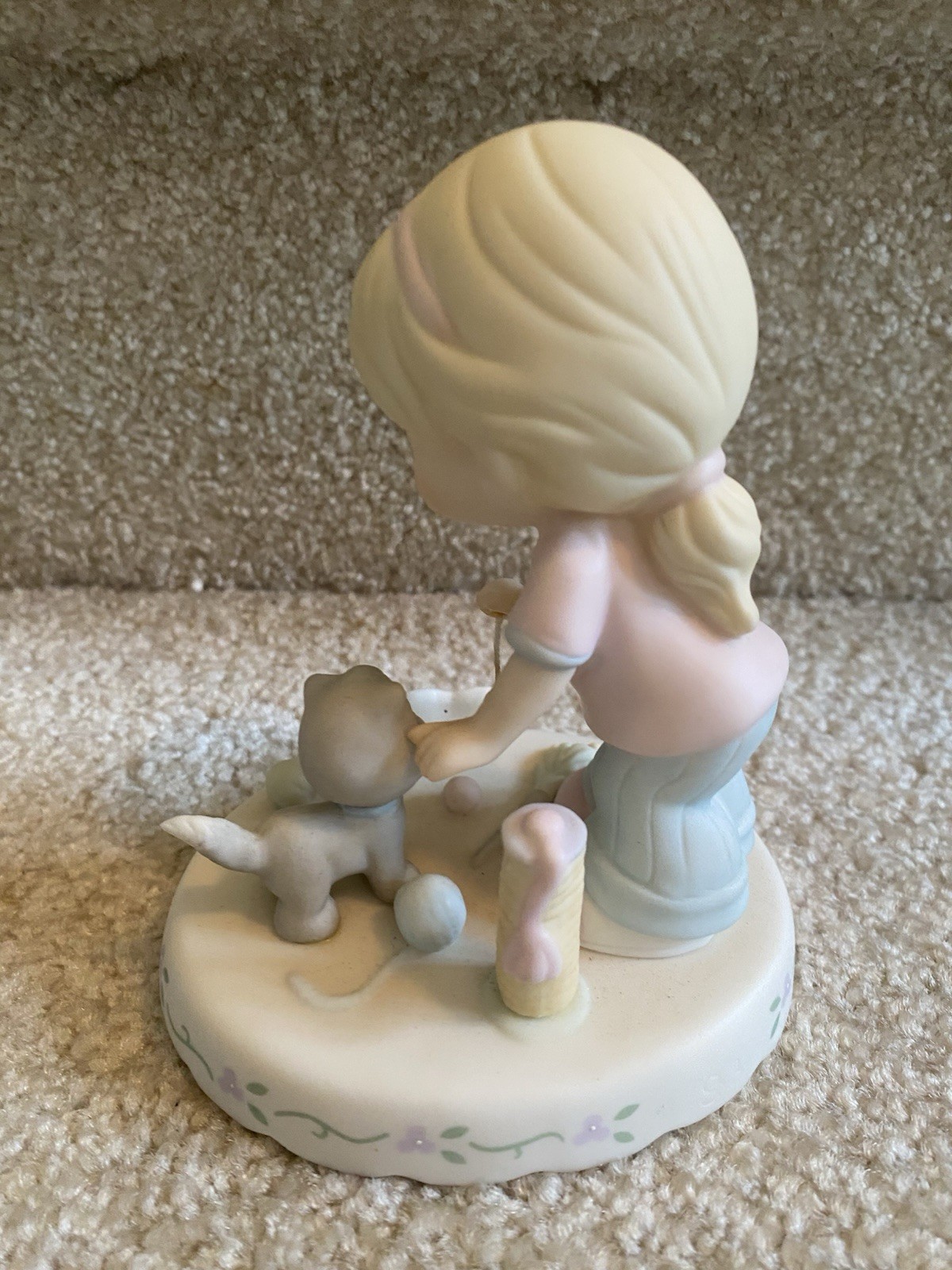 Precious Moments 2015 “Growing in Grace Age 7” Girl with Cat #154034 FREE SHIP