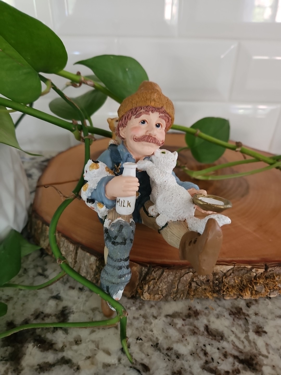 A Keeper Of CATS!!! Shenandoah Designs Internatiomal By Jack Weaver