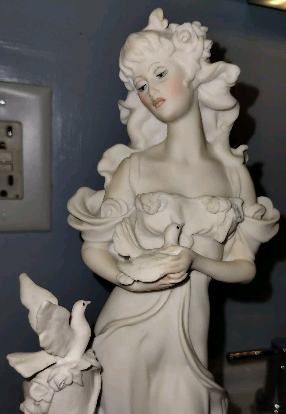 Lady With Doves Giuseppe Armani Figurine 13 Inches Tall