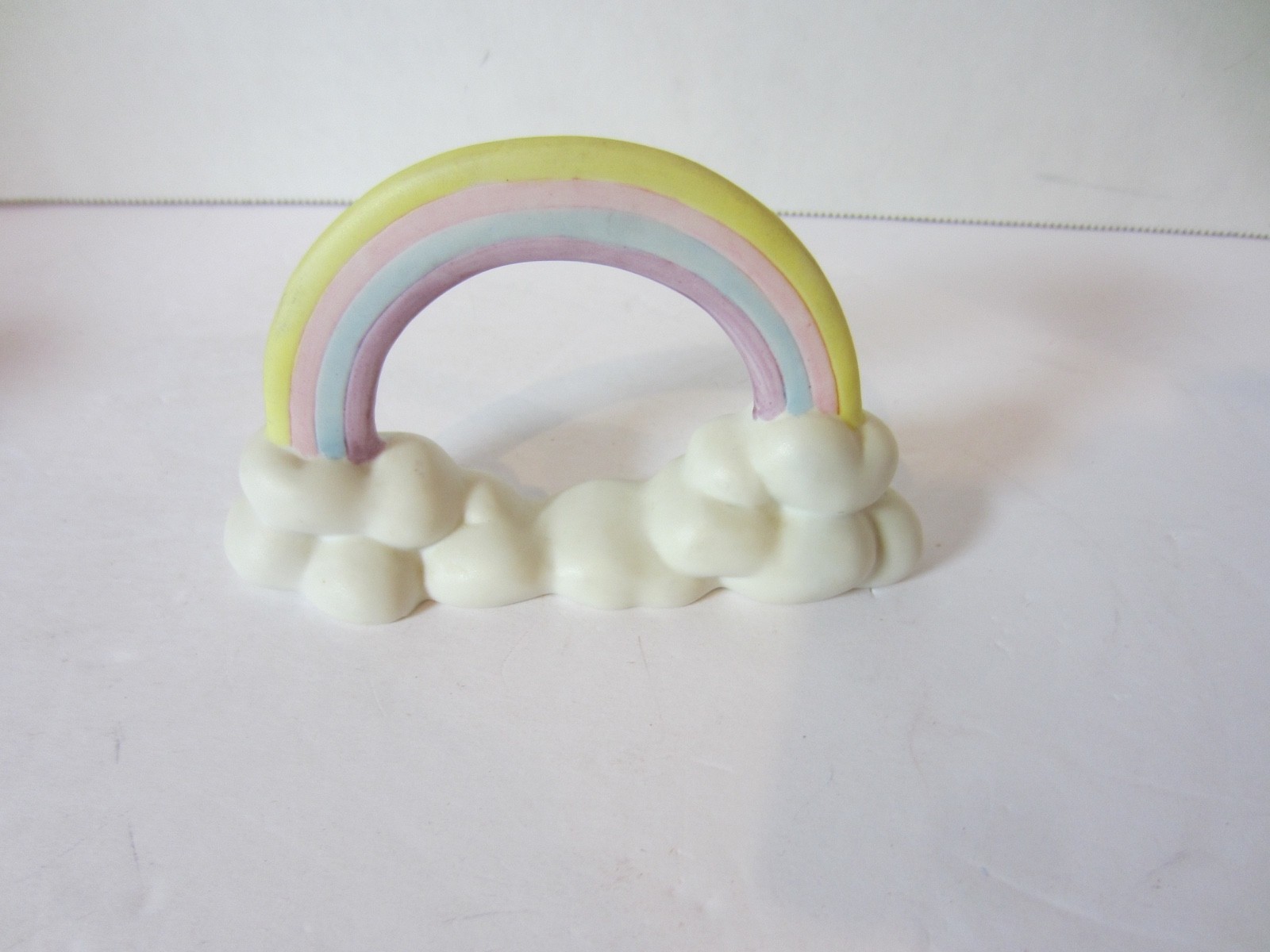 Vintage Homeco Ceramic Rainbow on Clouds- # 1474-4.25 Wide(181E4)