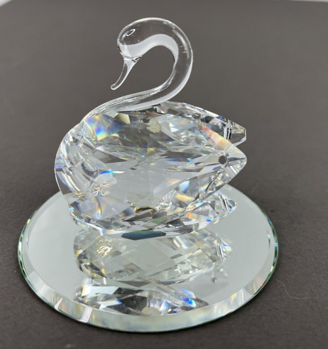 Swarovski Crystal “Beauties of the Lake” 2” x 2.25” Swan Figurine on 3″ Mirror