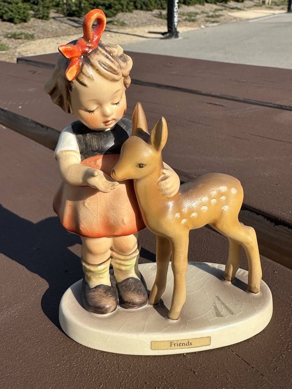 Hummel Figurine Friends 136/1 West Germany 5 1/4″ Deer Fawn Girl TMK4 READ