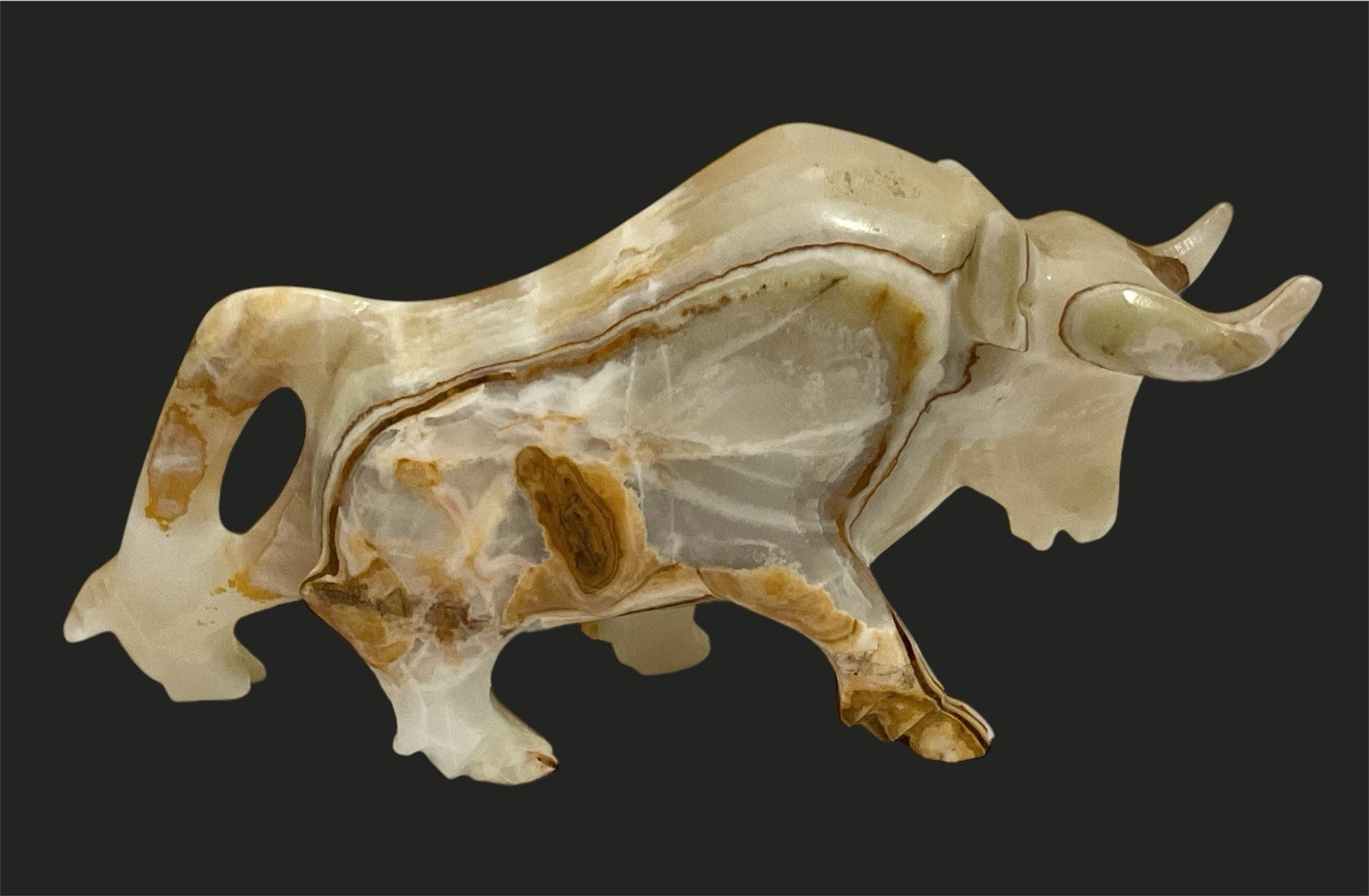 Beautiful Vintage Marble Onyx Charging Bull Sculpture Hand Carved 11” L