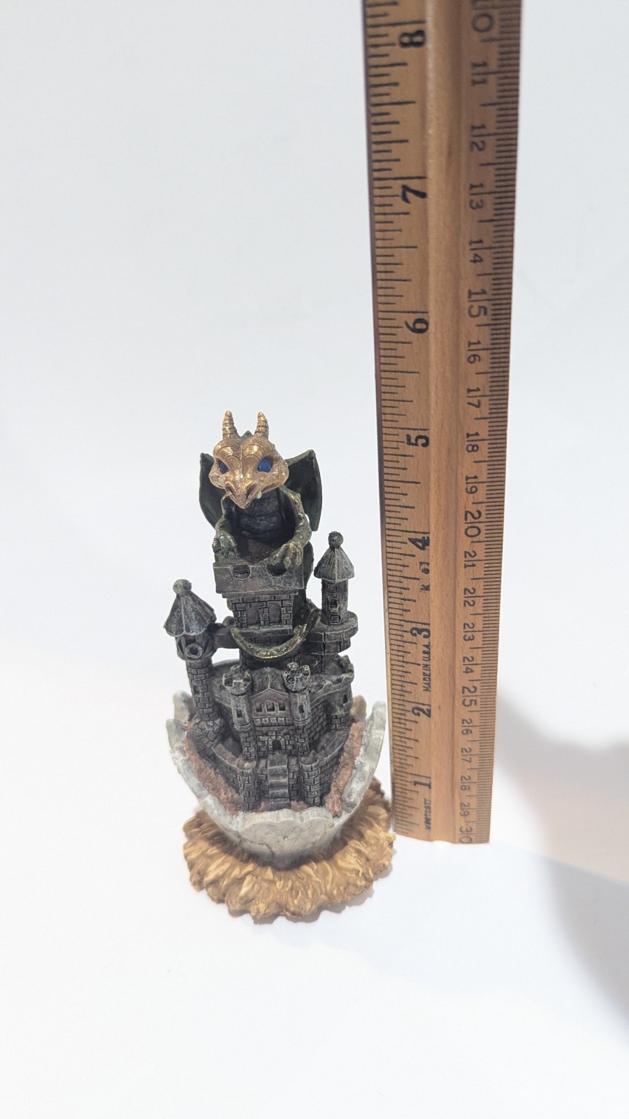 Enesco Dragon on Castle Figurine Resin Painted 3D Effect 5 in 2003