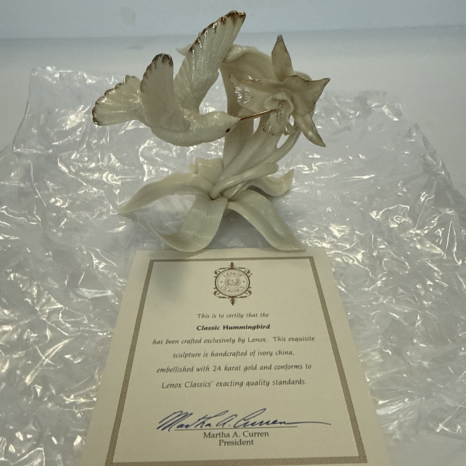 Lenox Classic Hummingbird Porcelain Figurine Bird Flower Sculpture Gold Trim