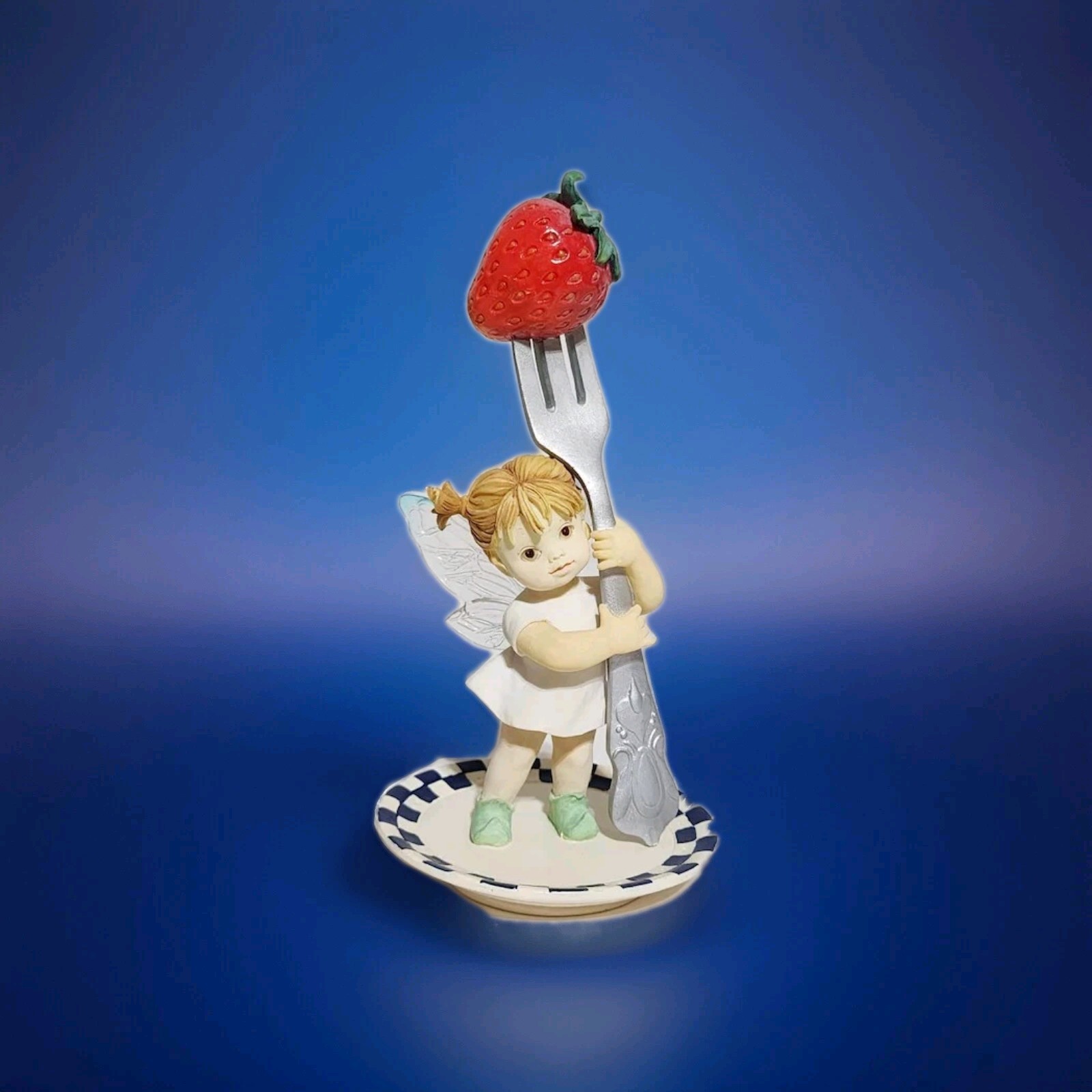 STRAWBERRY KITCHEN FAIRY