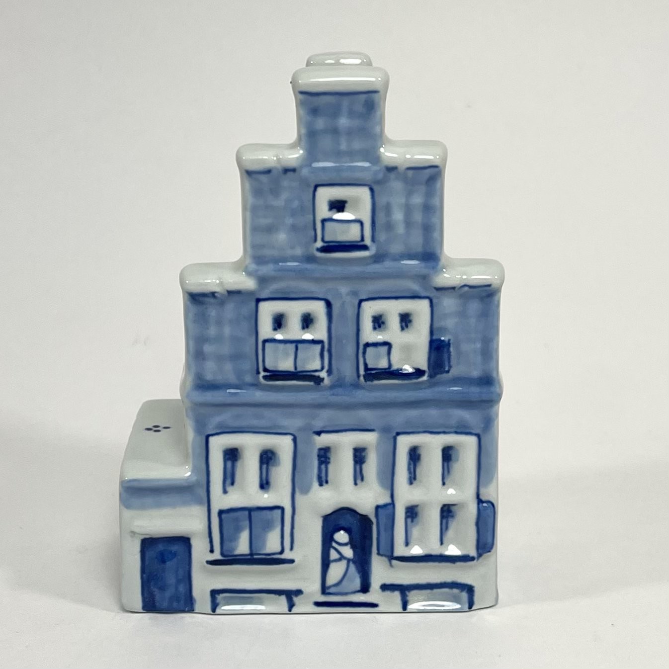 Royal Delft Koninklijke Blue and White House Vermeer Little Street House