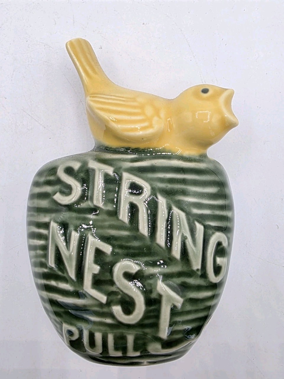 Vintage Ceramic String Nest Pull Yellow Bird Hanging String Holder Wall Mount