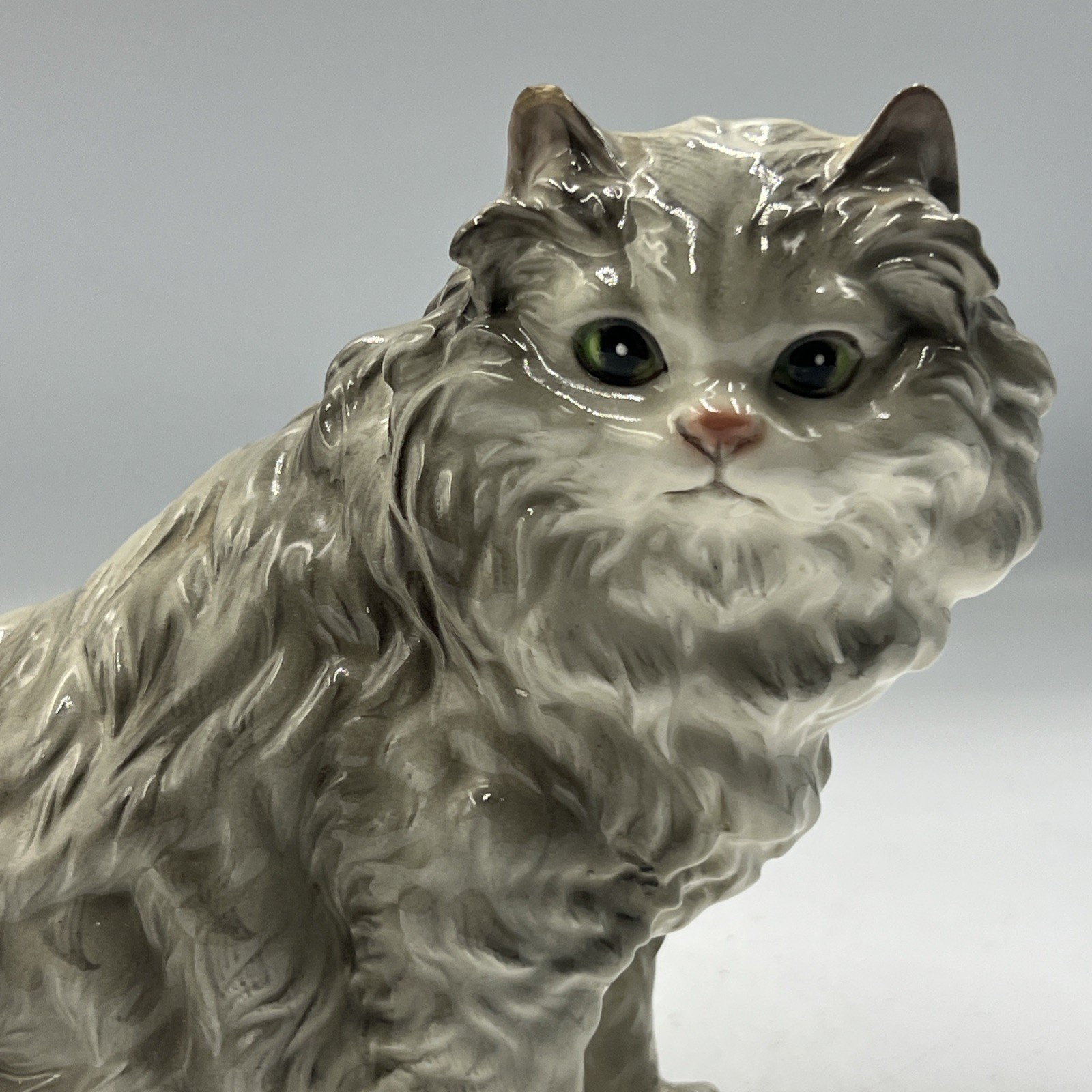Shaded Silver Persian Mcmlxvii Cat Figurine Vintage Ceramic Z4