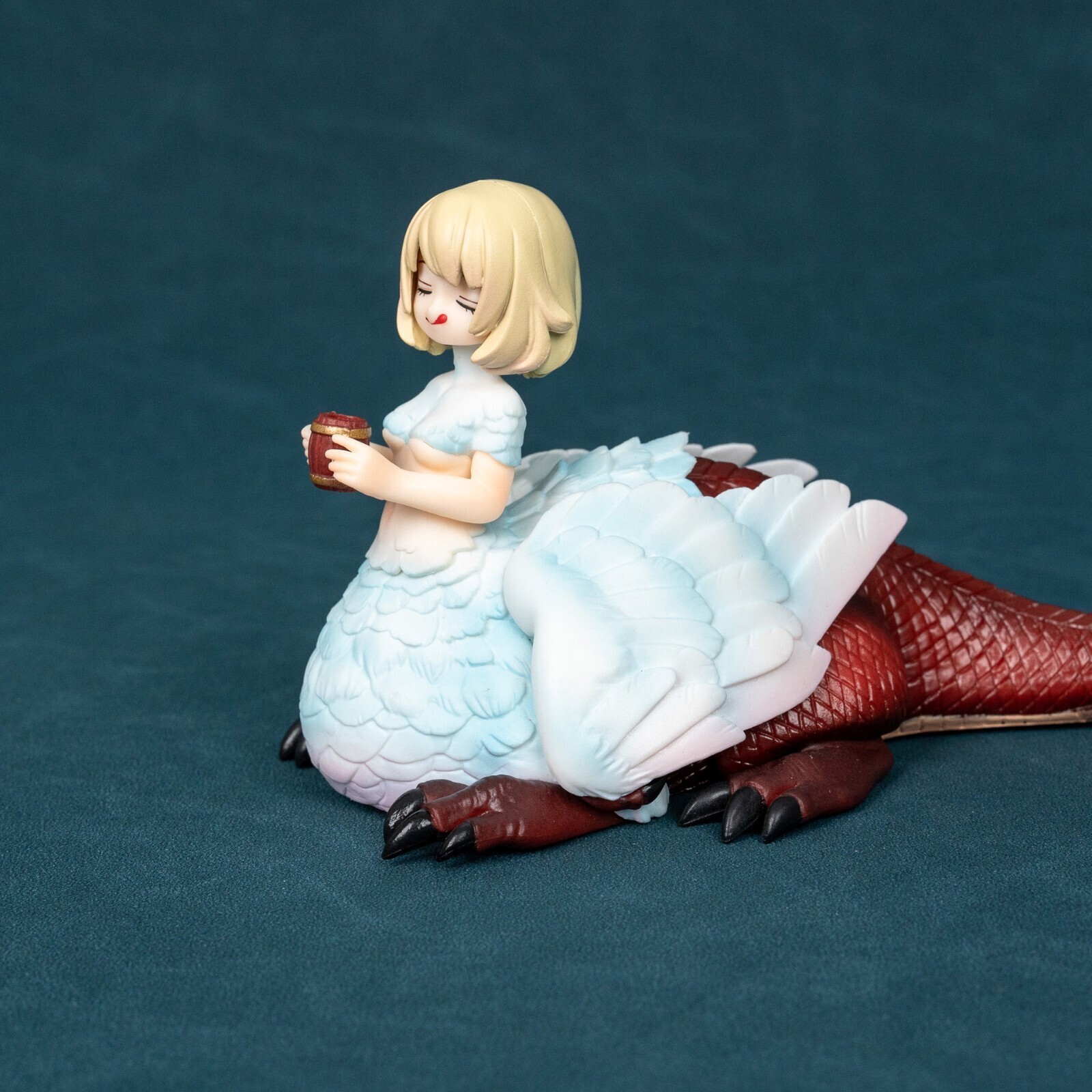 Delicious in Dungeon Falin Chimera Complete Figure Anime Collection Model Toy
