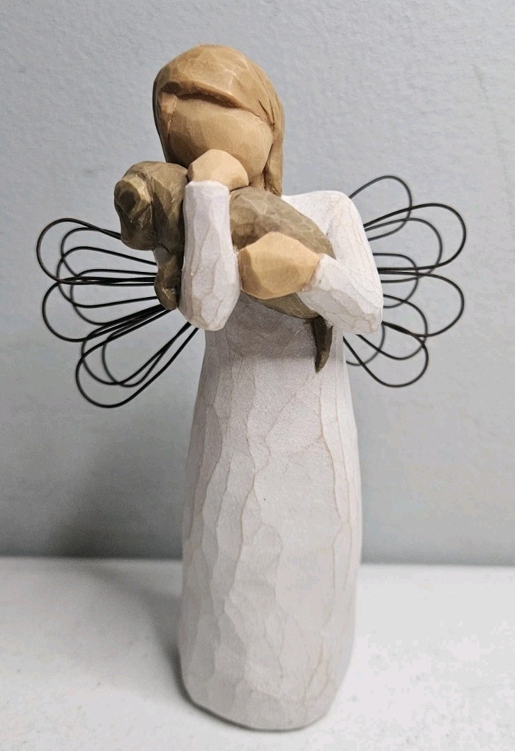 Willow Tree Angel of Friendship Figurine Pet Lover (NEW IN BOX) (FREE SHIPPING)