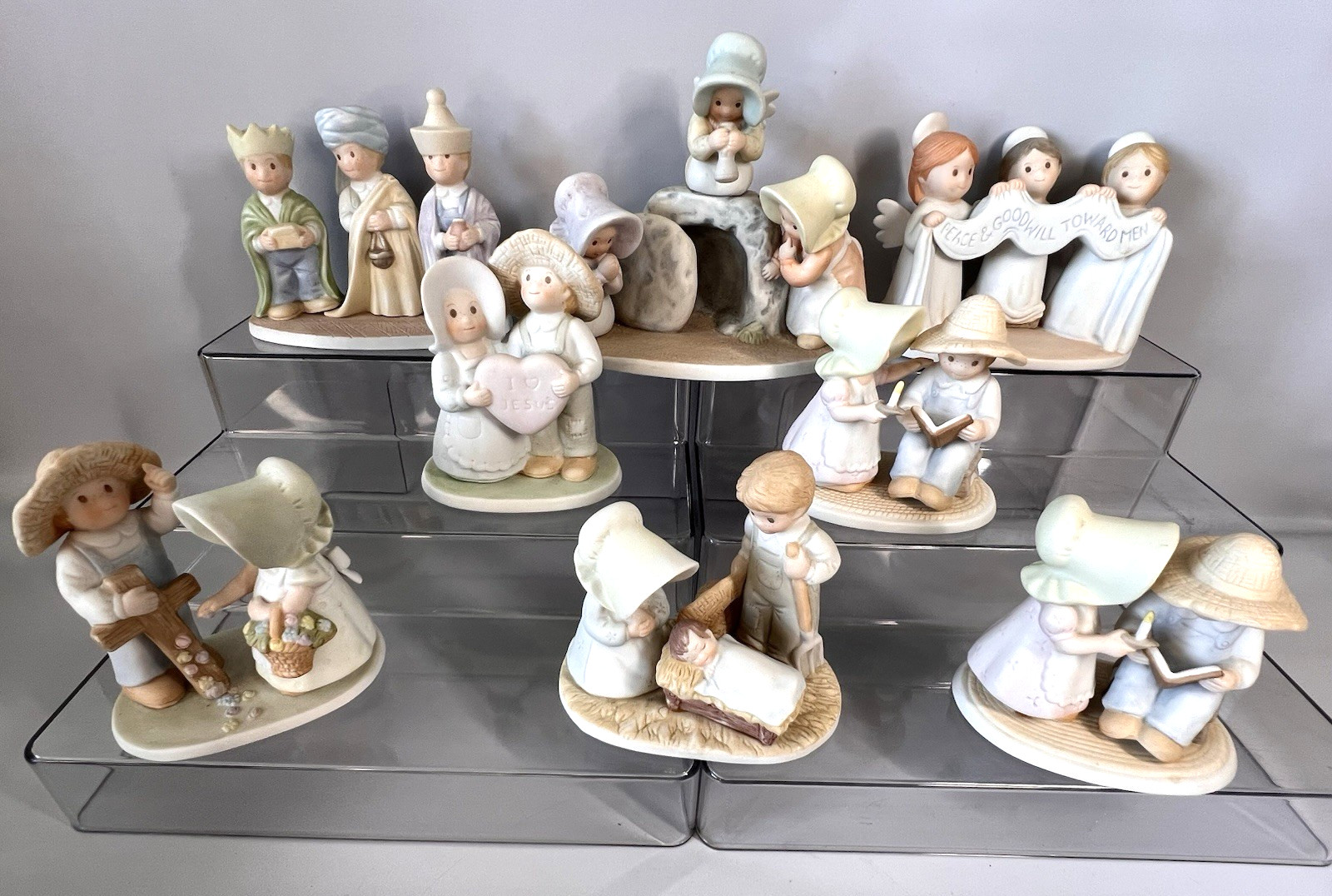 Lot of 27 Homco Circle of Friends By Masterpiece Collection NO Boxes See Desc.