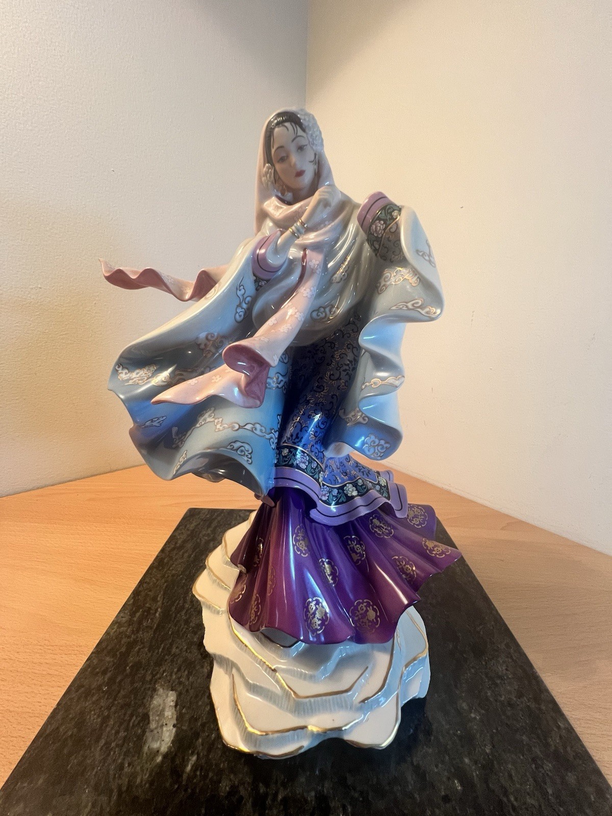 “Spirit Of Purity” Caroline Young Porcelain Figurine Franklin Mint Limited Broke