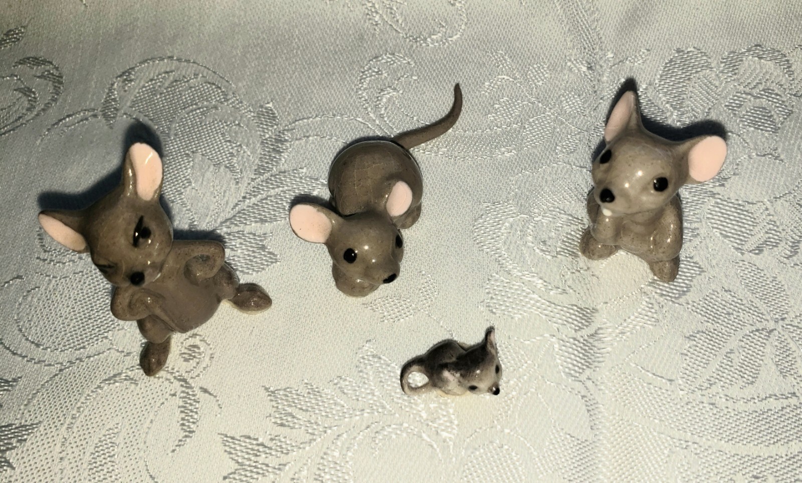 Vtg Lot of 4 Hagen Renaker Miniature Mini Grey Mouse Mice Family NO DUPLICATES