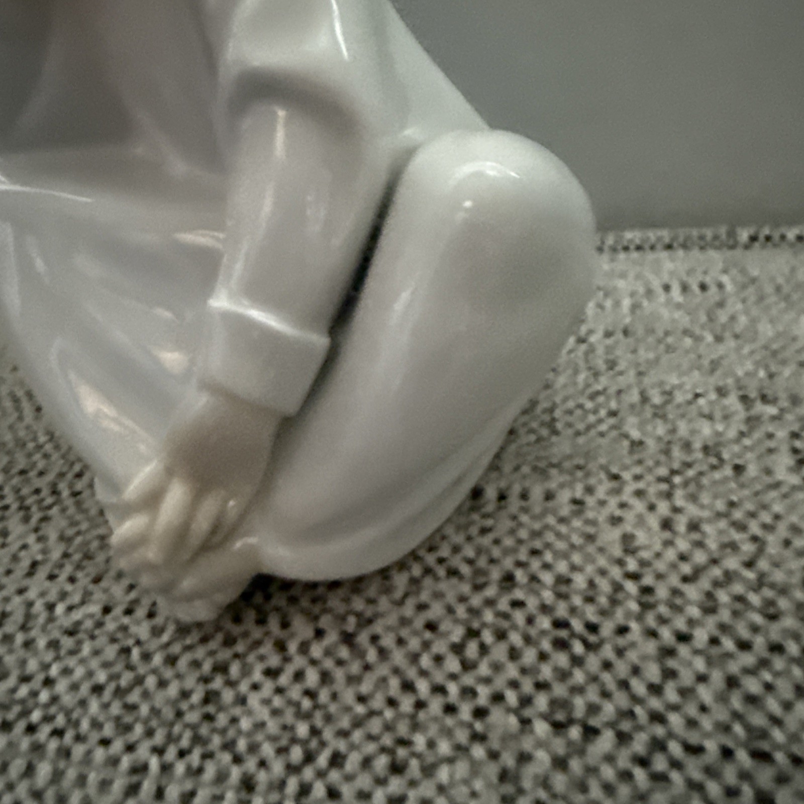 Lladro #4961 Angel Dreaming ~ Excellent Condition See Photos