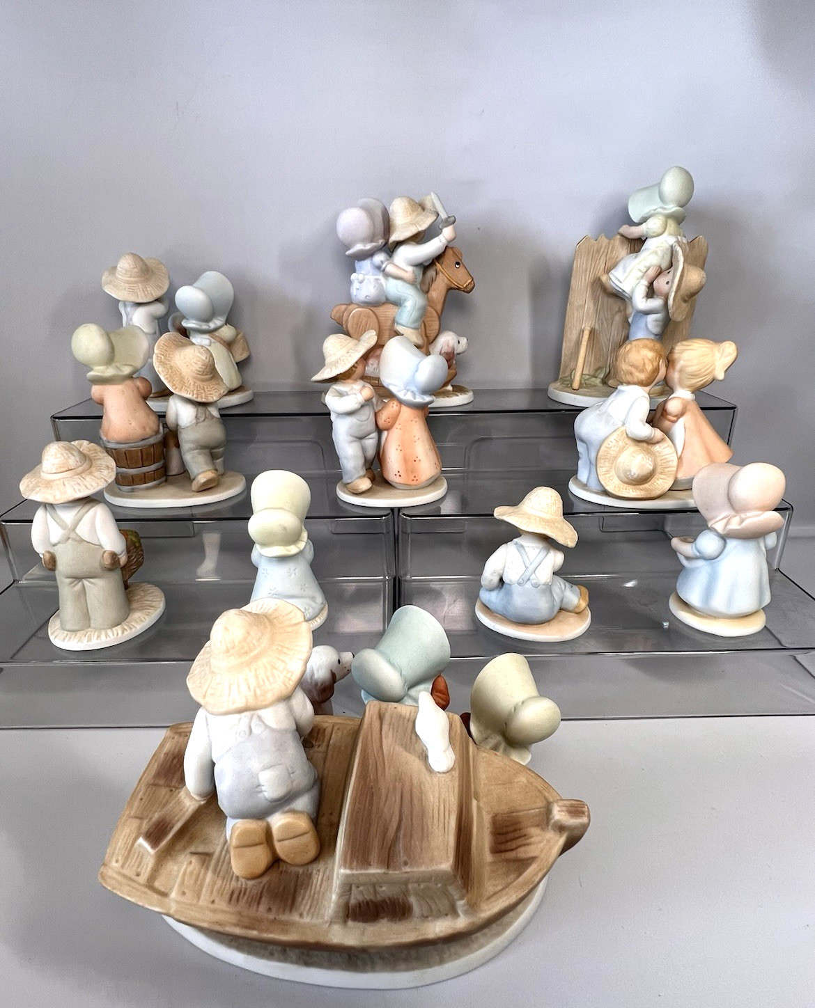 Lot of 27 Homco Circle of Friends By Masterpiece Collection NO Boxes See Desc.