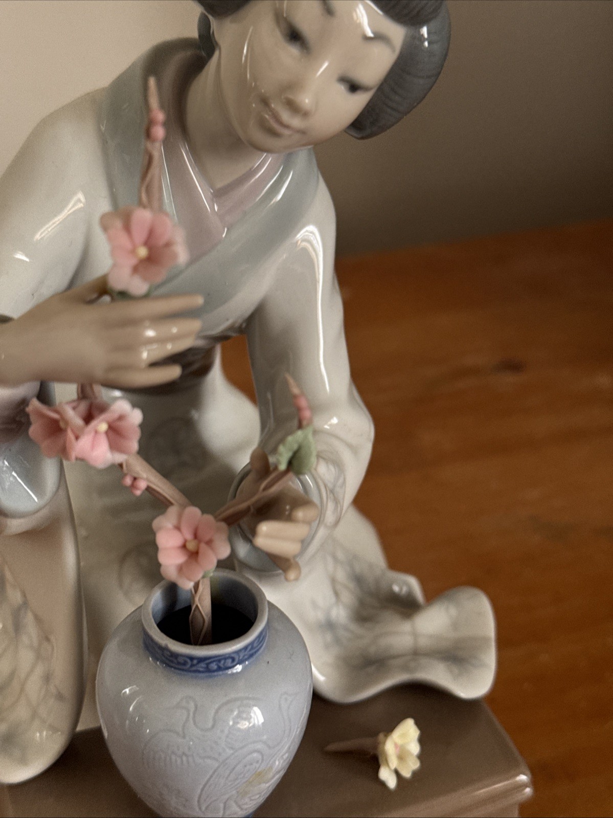 Vintage Lladro “Geisha Flower Arranger” Figurine #4840 In Original Box