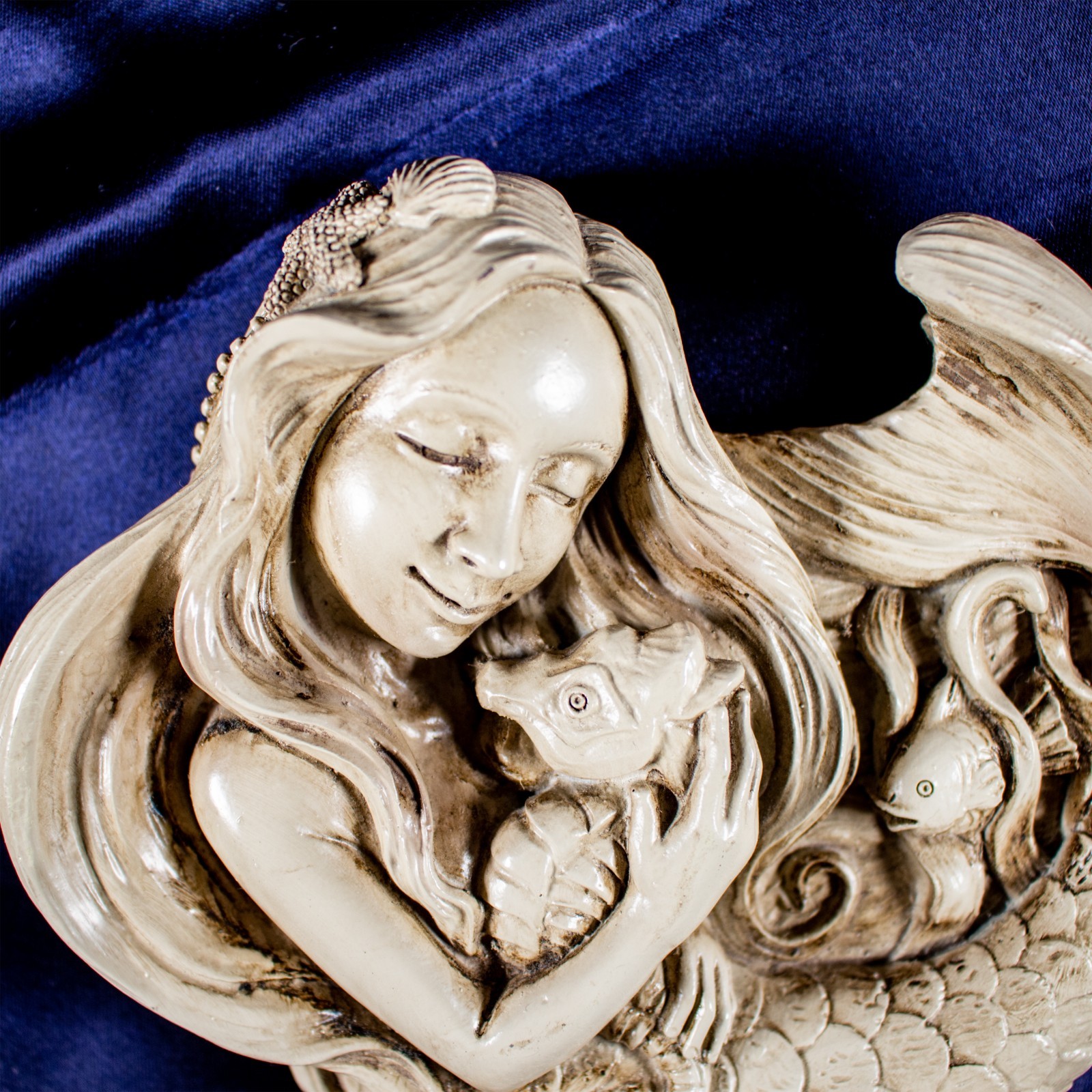 Vintage Oceana Mermaid Seahorse Fish Stone Cast Wall Plaque 5.5″L x 5″W