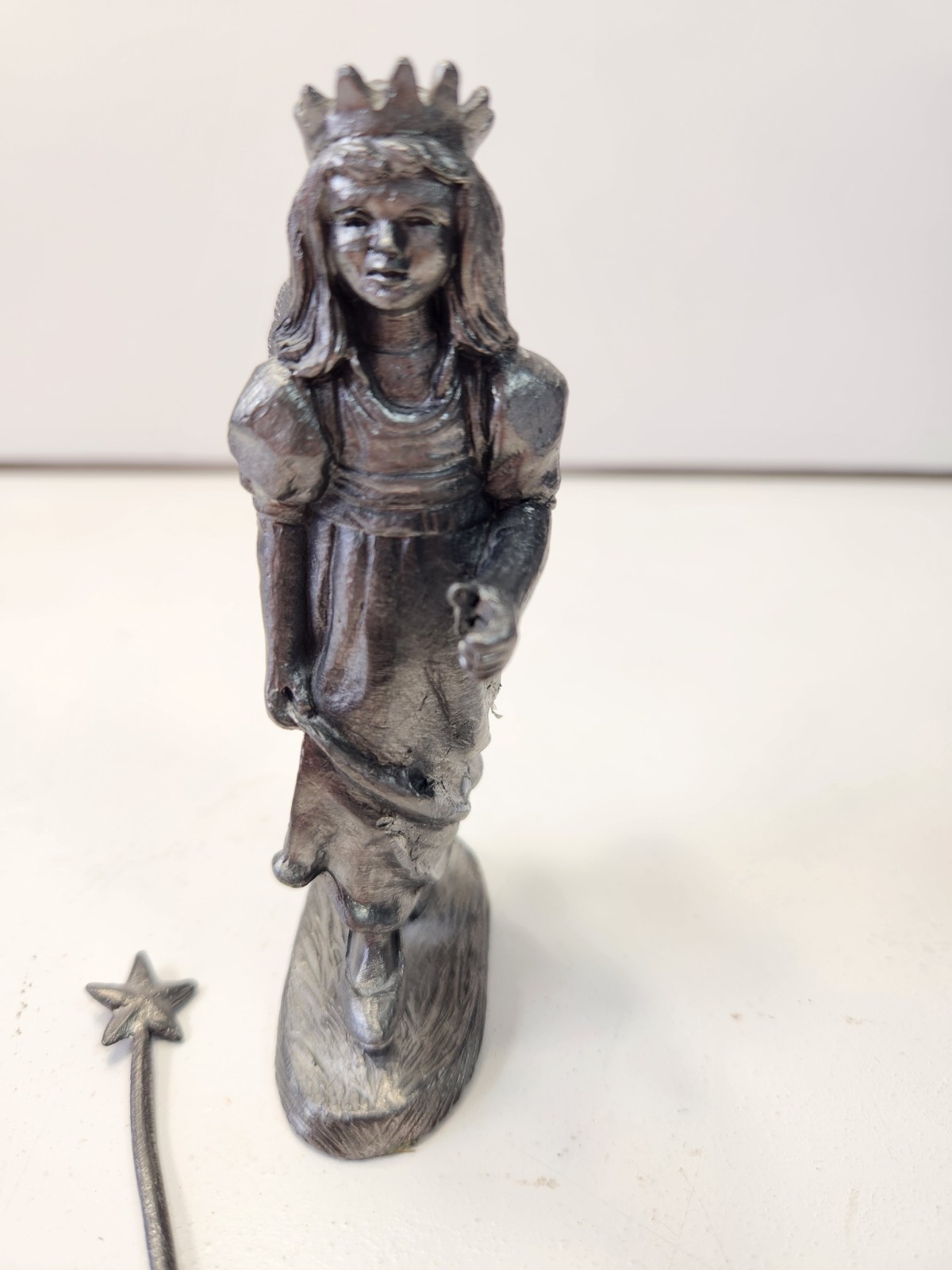 1995 VTG MICHAEL RICKER PEWTER “AMANDA” COLL. SOCIETY NO.1651 WITH PAPERS WAND